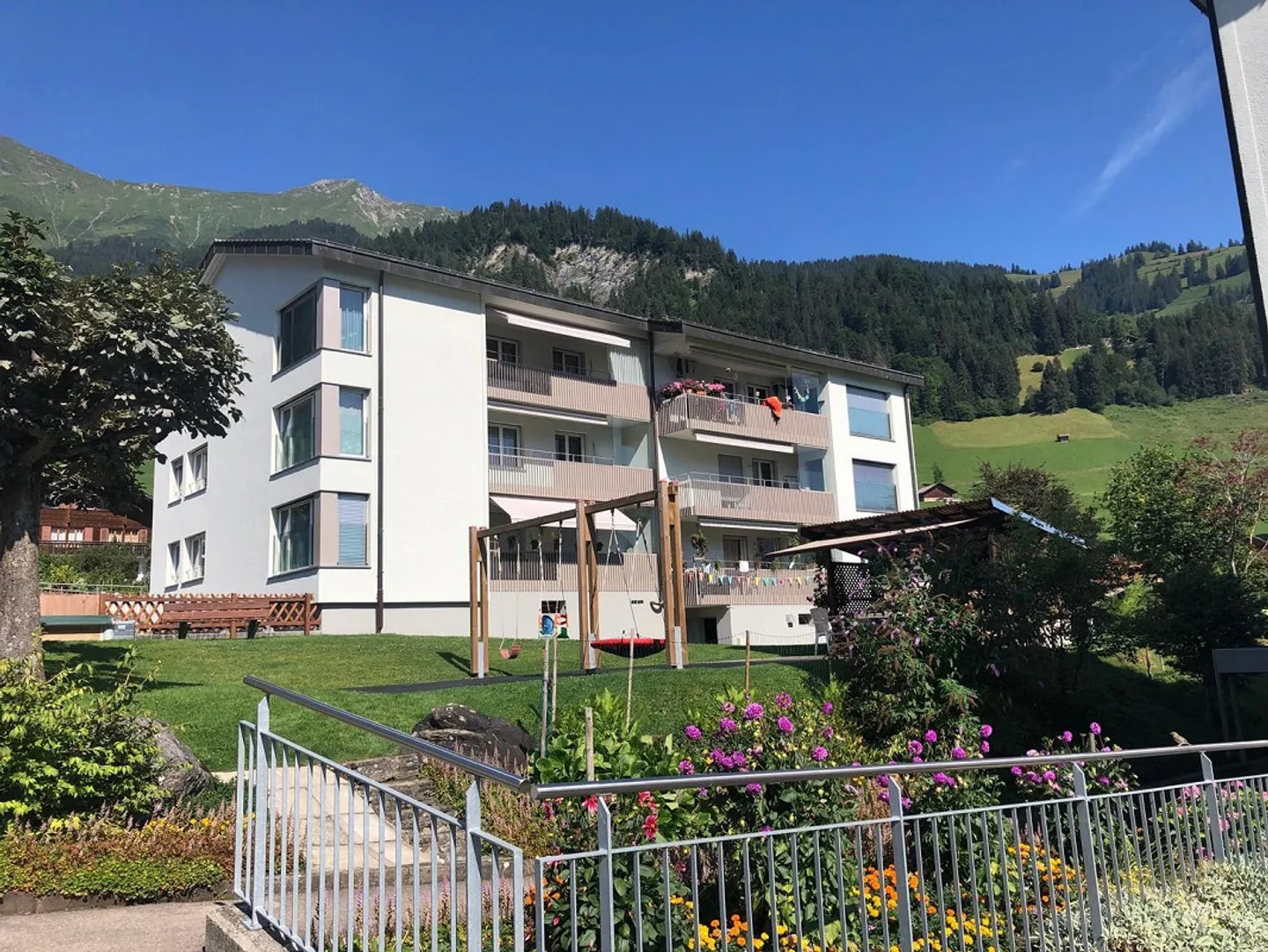 Appartement coopératif 4½ pièces à louer à Frutigen - Photo 3 sur 8