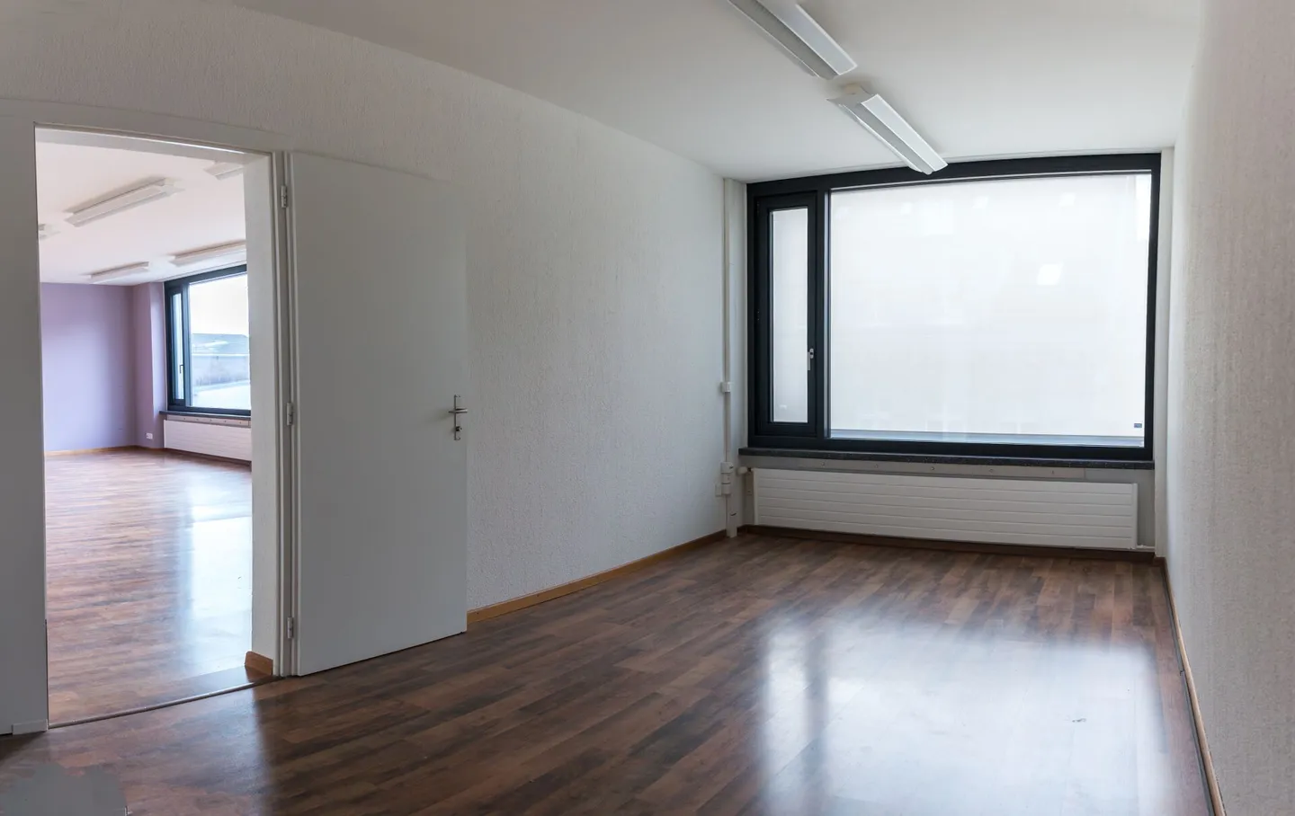 Espaces de bureaux modernes dans un emplacement central au centre-ville de Bienne - Photo 2 sur 9