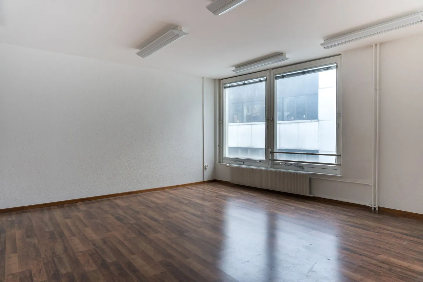 Espaces de bureaux modernes dans un emplacement central au centre-ville de Bienne - Photo 6 sur 9