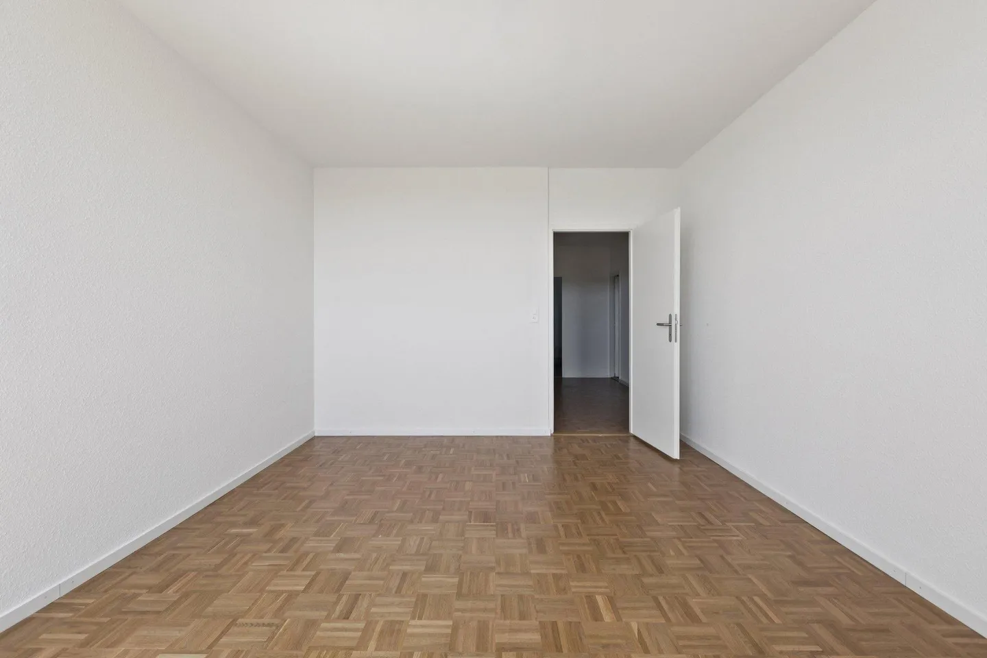 Modern Apartment with Rhône View - Photo 10 of 10