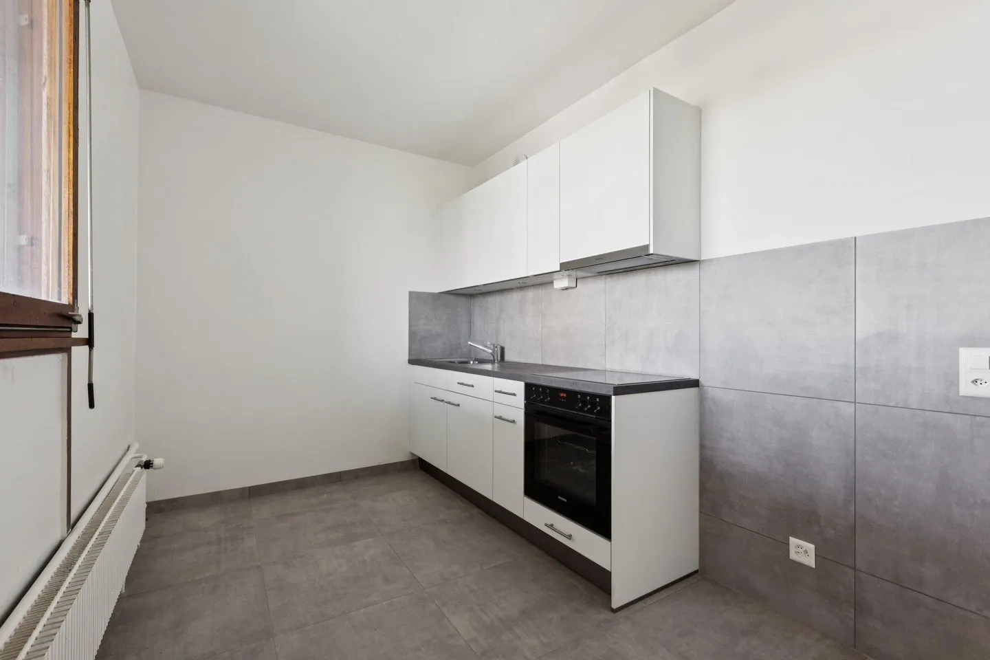 Modern Apartment with Rhône View - Photo 7 of 10