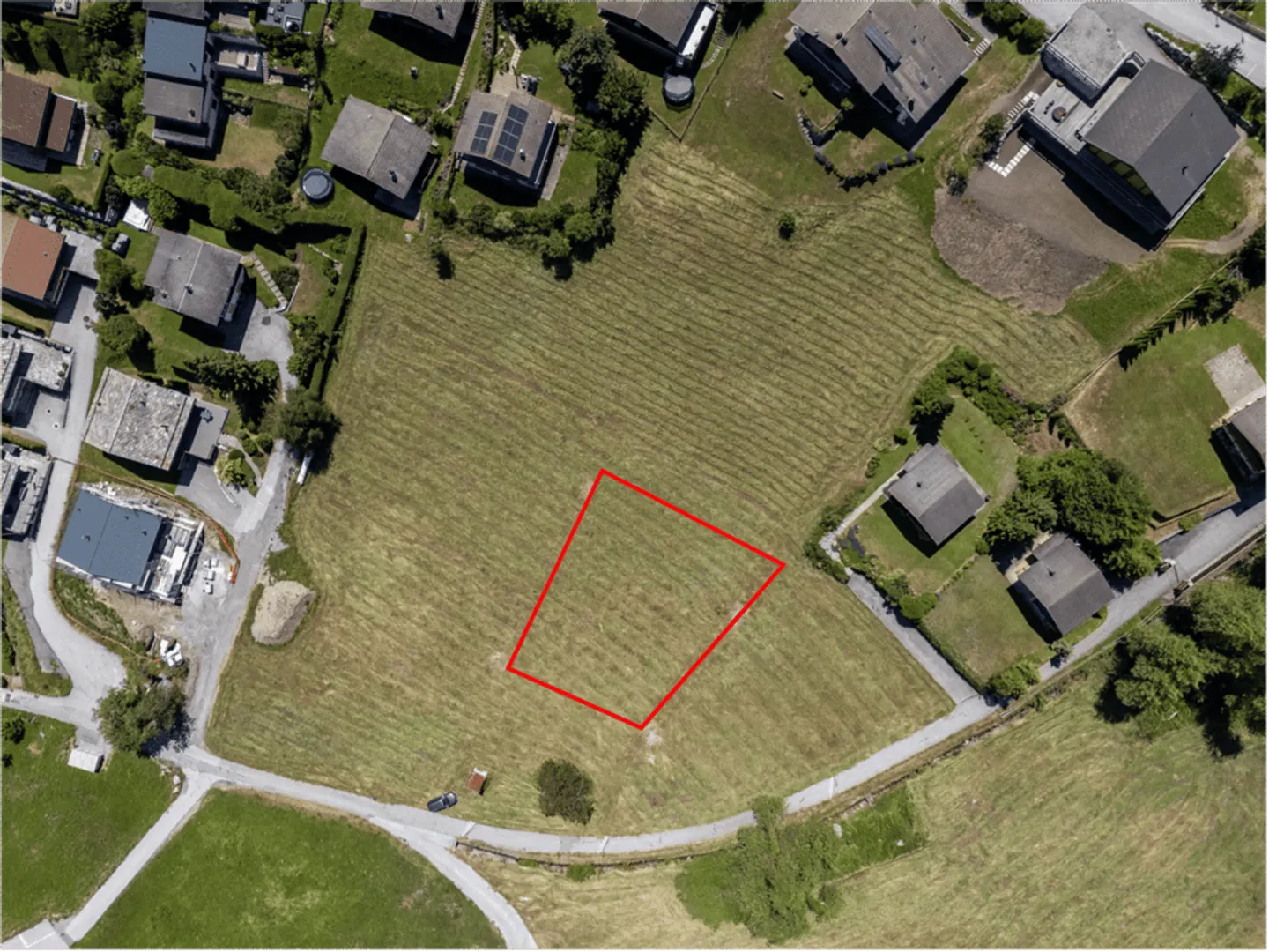 Serviced land free of mandate in a residential area very close to the center - Photo 9 of 9