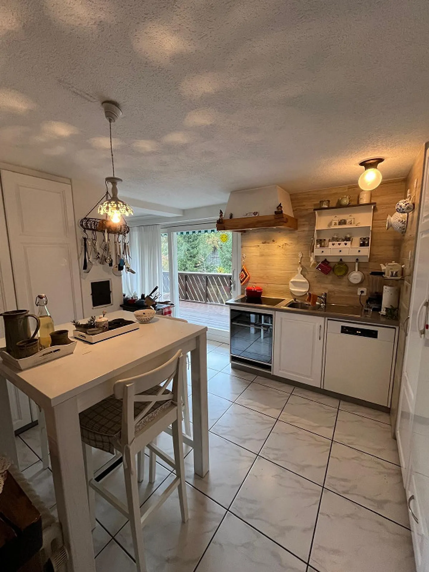 grosszügige 7.5 Zimmerwohnung - Foto 3 von 9