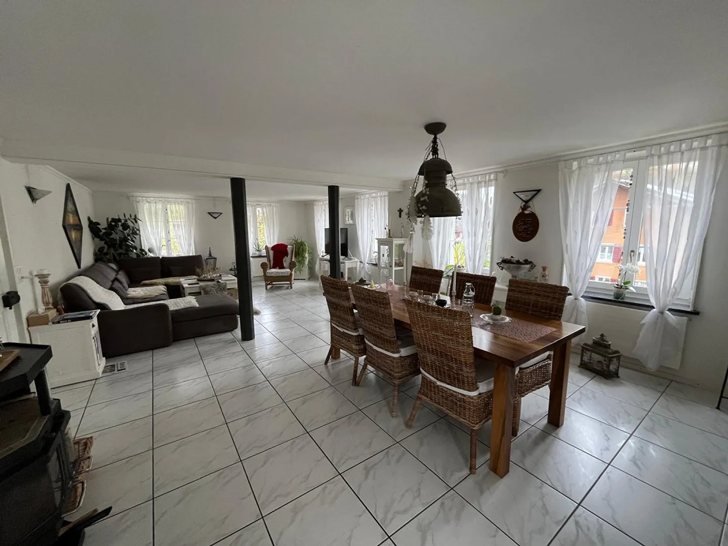 grosszügige 7.5 Zimmerwohnung - Foto 4 von 9