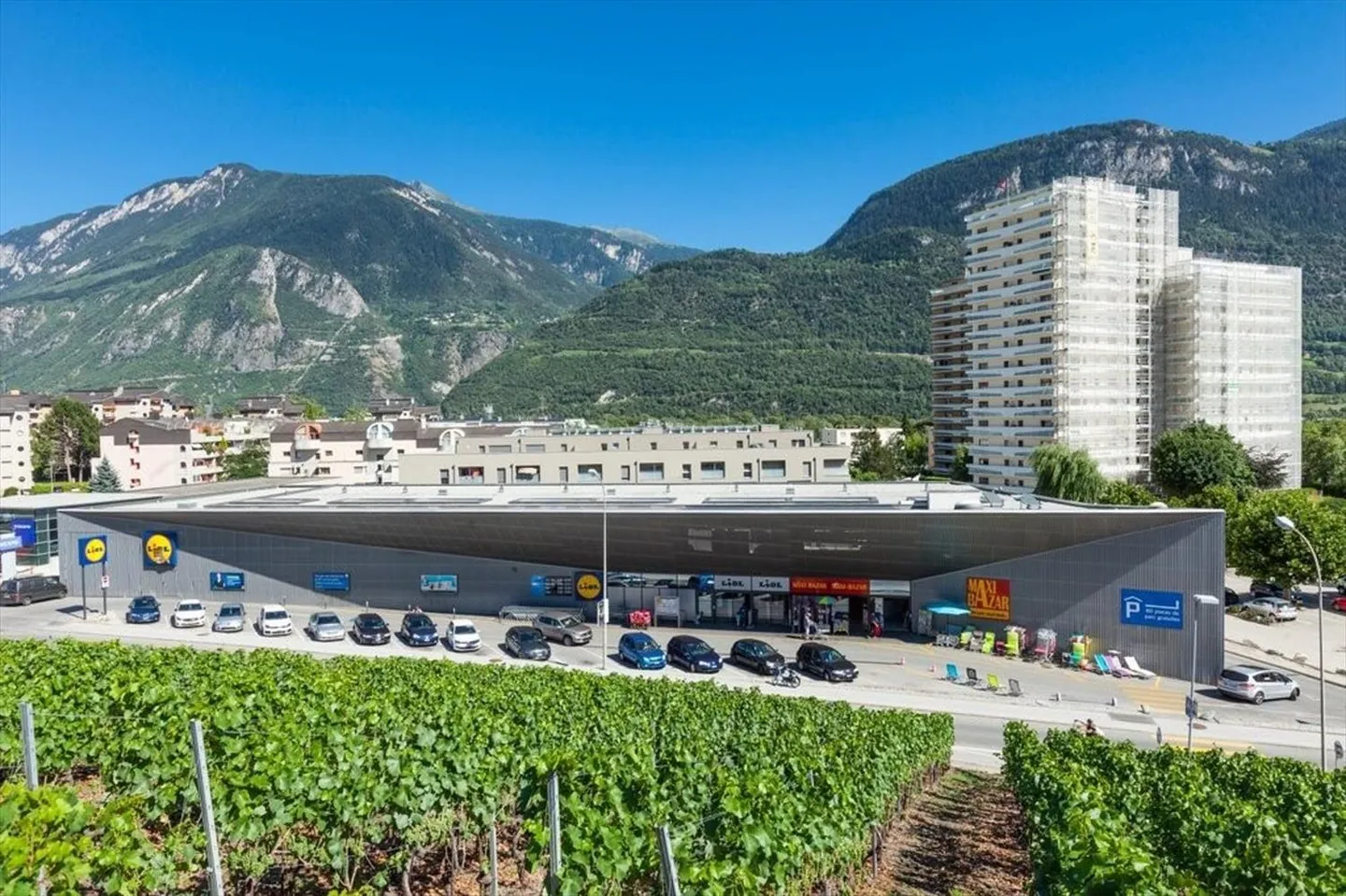 Appartamento spazioso con terrazza - Foto 1 di 9