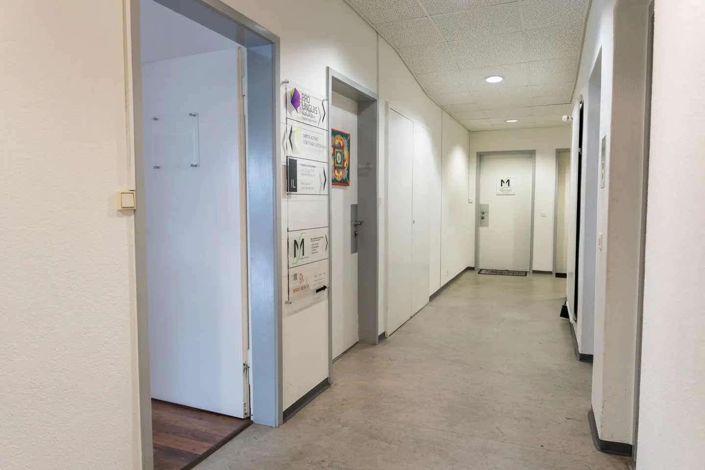 Espaces de bureaux modernes dans un emplacement central au centre-ville de Bienne - Photo 8 sur 9