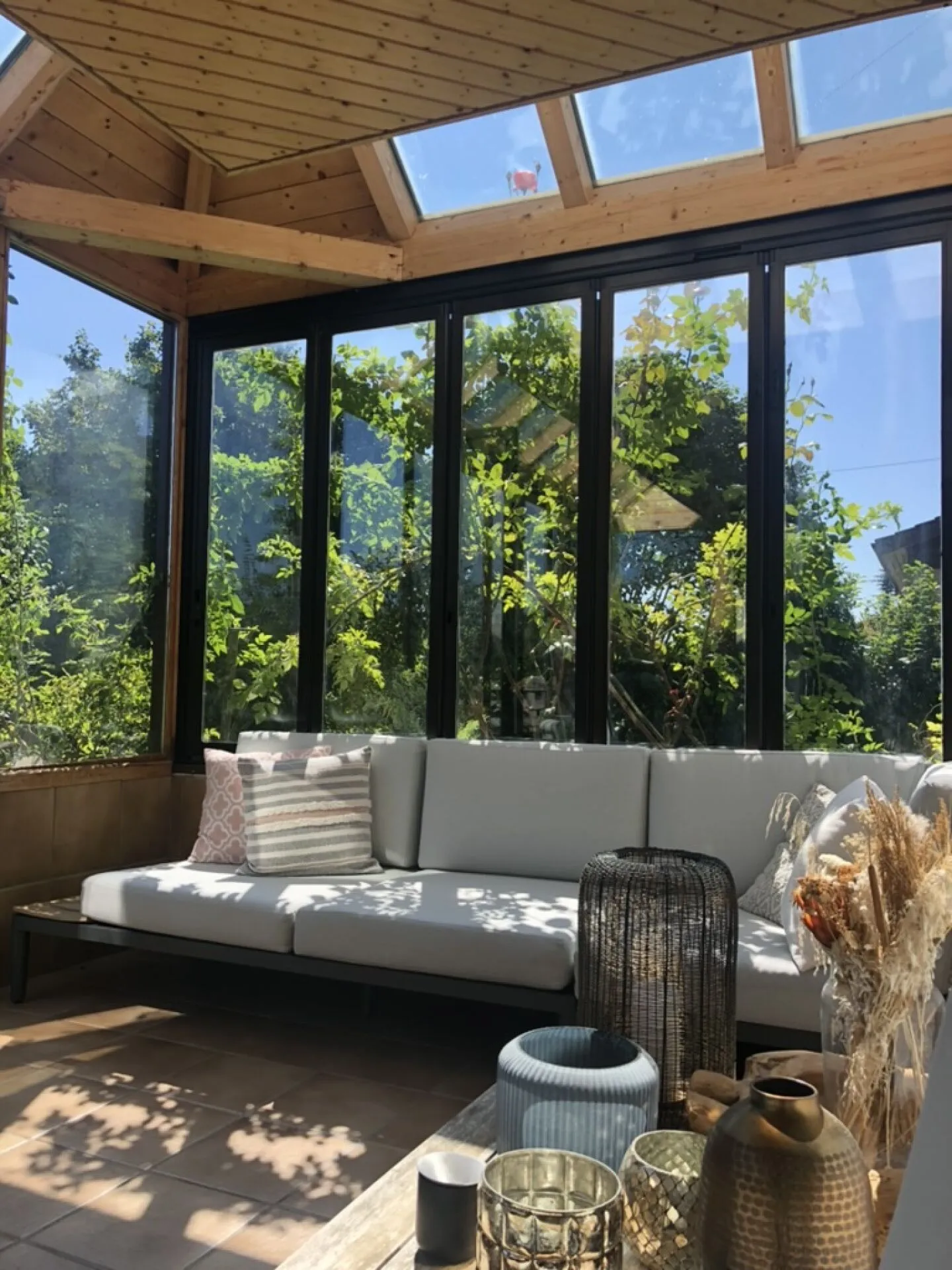 Casa unifamiliare indipendente di 5,5 locali con giardino d'inverno, garage e giardino soleggiato - Foto 3 di 22