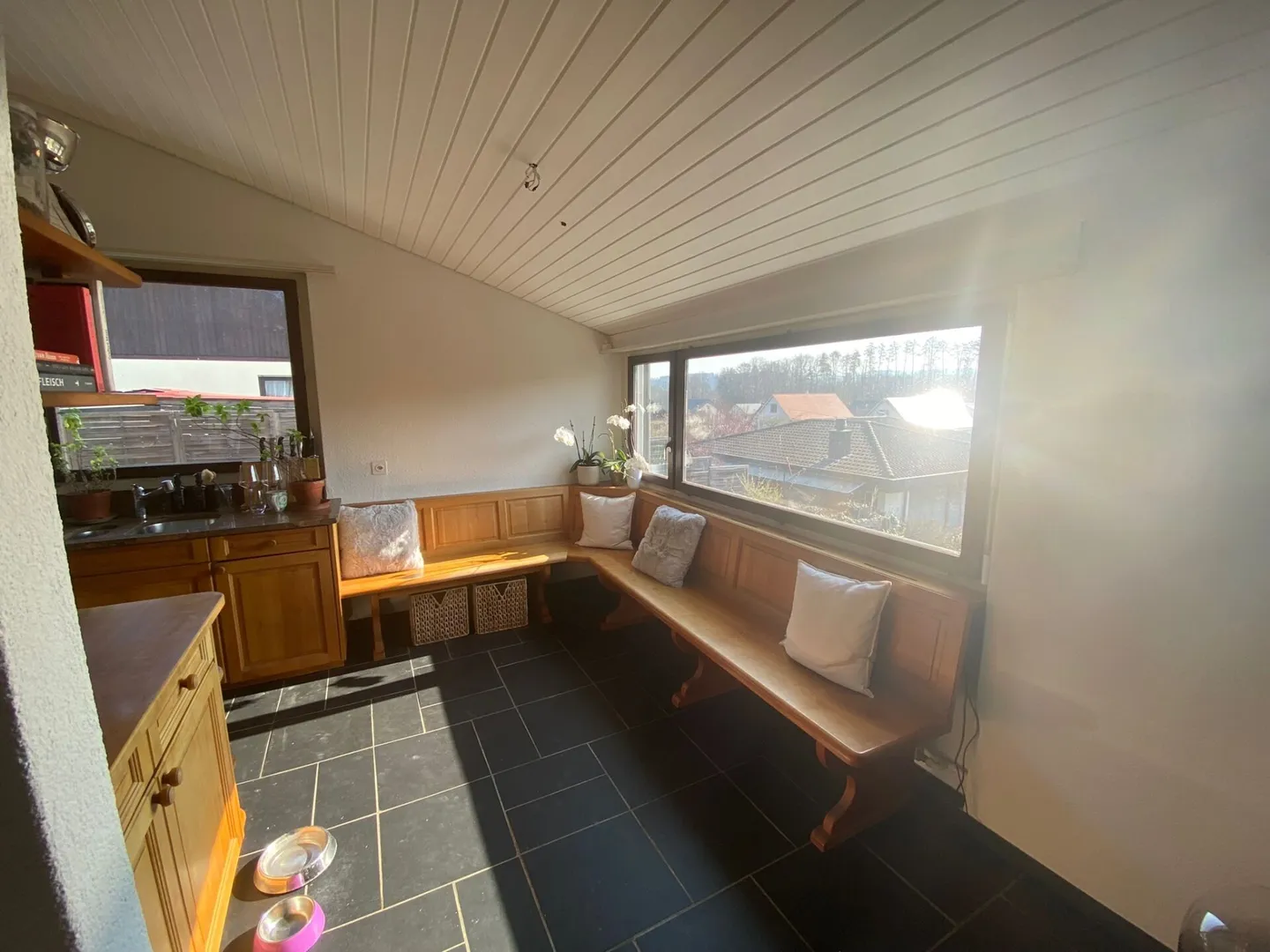 Casa unifamiliare indipendente di 5,5 locali con giardino d'inverno, garage e giardino soleggiato - Foto 10 di 22