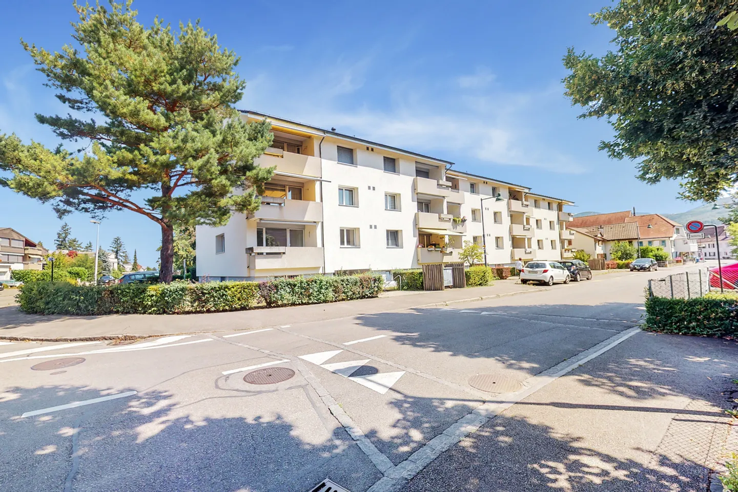 Wohnung an beliebter Lage in Aesch - Photo 1 of 10