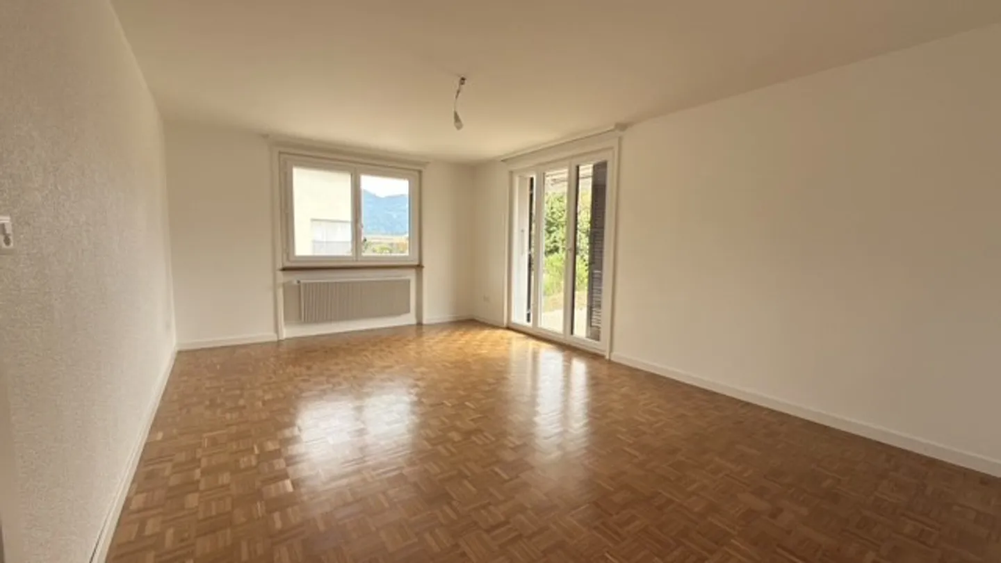 Appartement Charmant avec Terrasse - Photo 5 sur 8