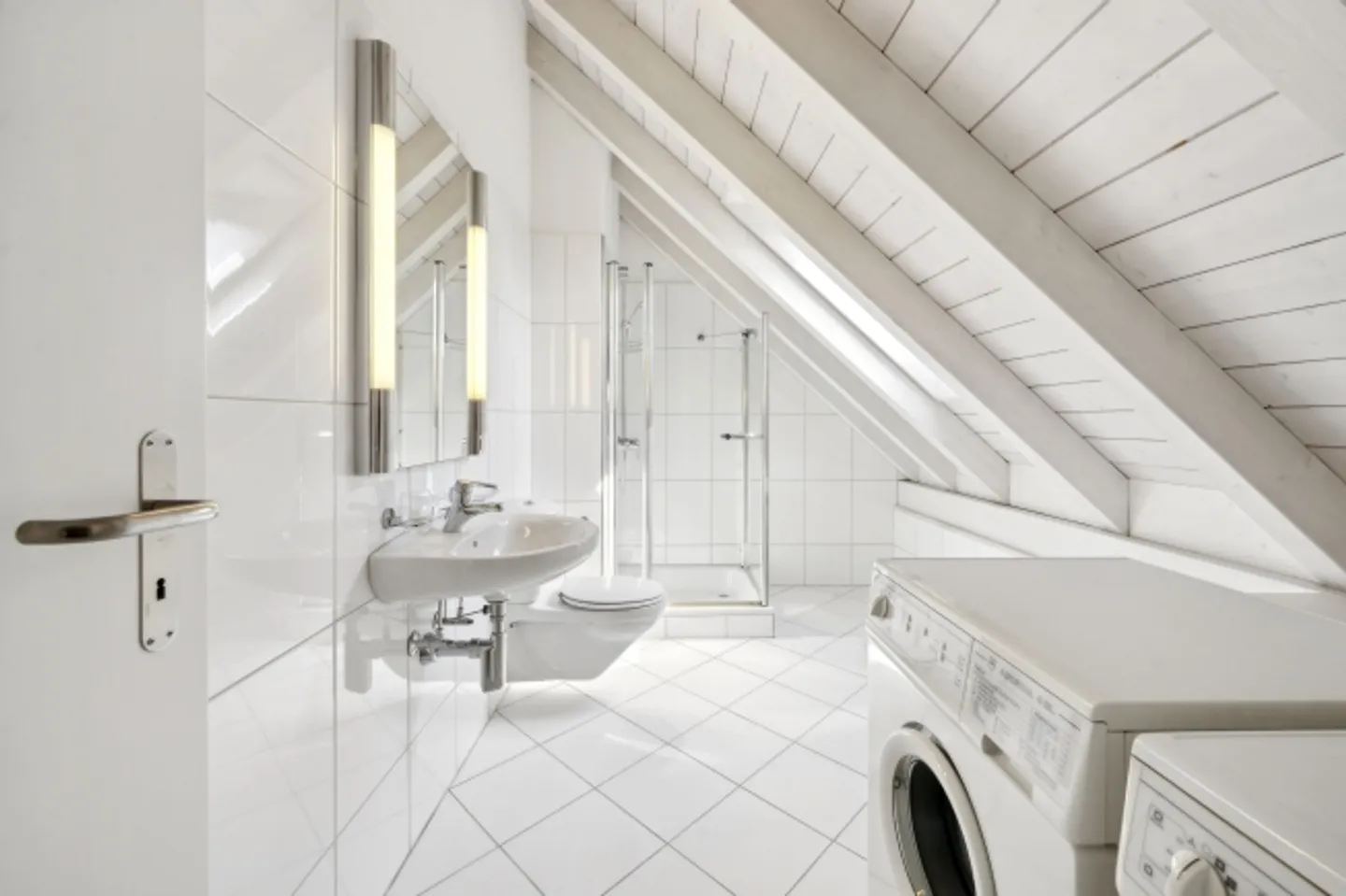 Maisonette spaziosa e luminosa - Foto 8 di 12