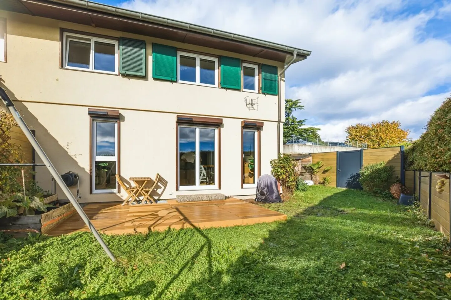 Semi-Detached Villa Fully Renovated in Orbe - Photo 11 of 13