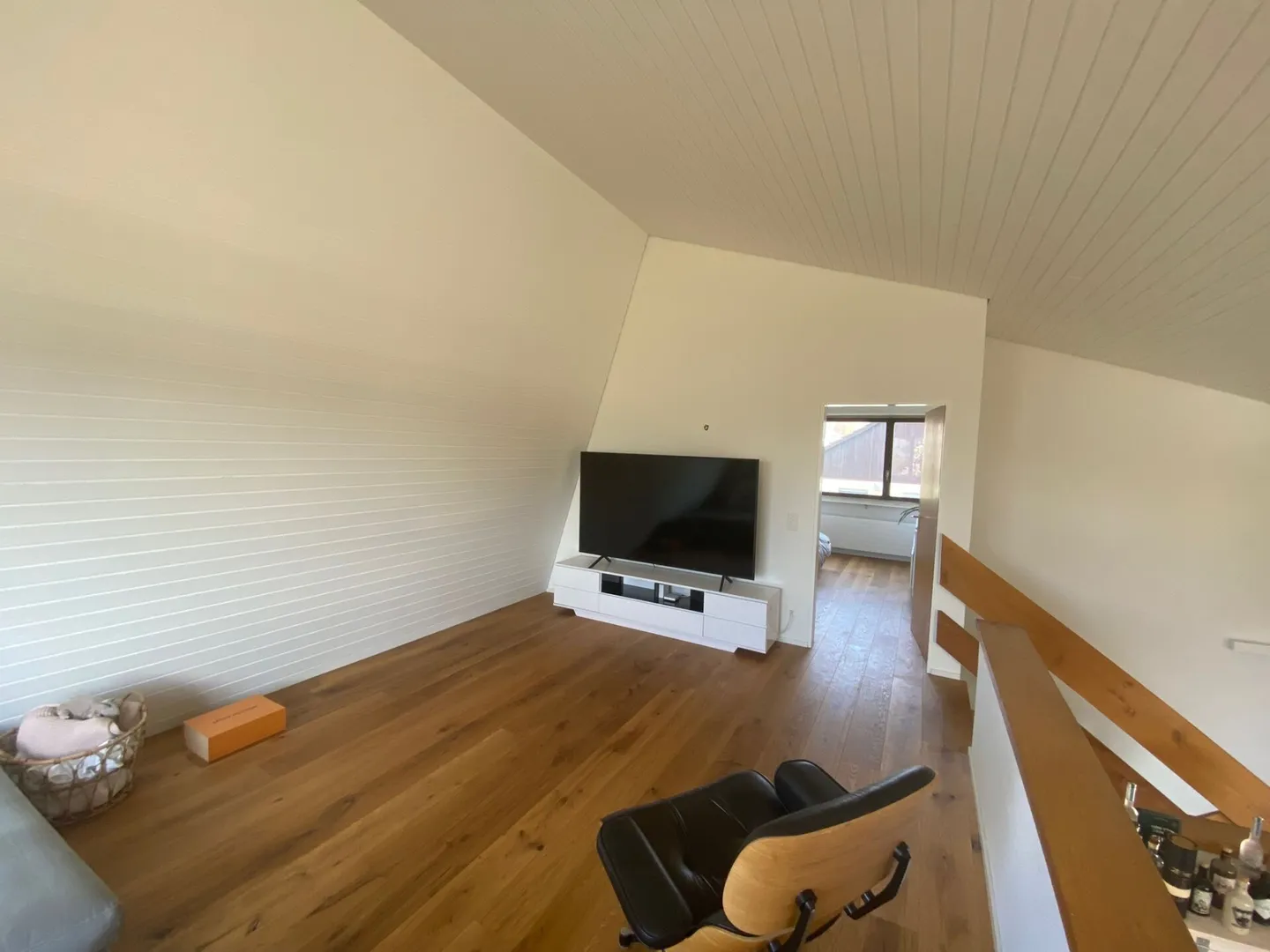 Casa unifamiliare indipendente di 5,5 locali con giardino d'inverno, garage e giardino soleggiato - Foto 15 di 22