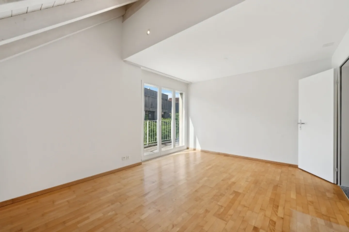 Maisonette spaziosa e luminosa - Foto 10 di 12