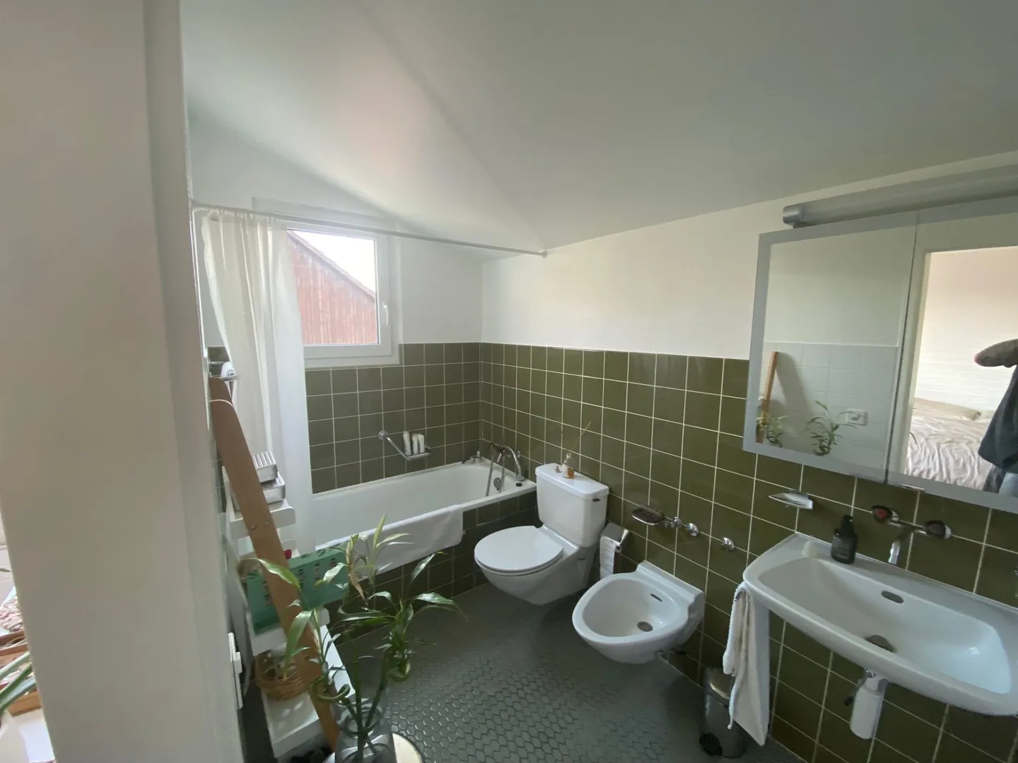 Casa unifamiliare indipendente di 5,5 locali con giardino d'inverno, garage e giardino soleggiato - Foto 17 di 22