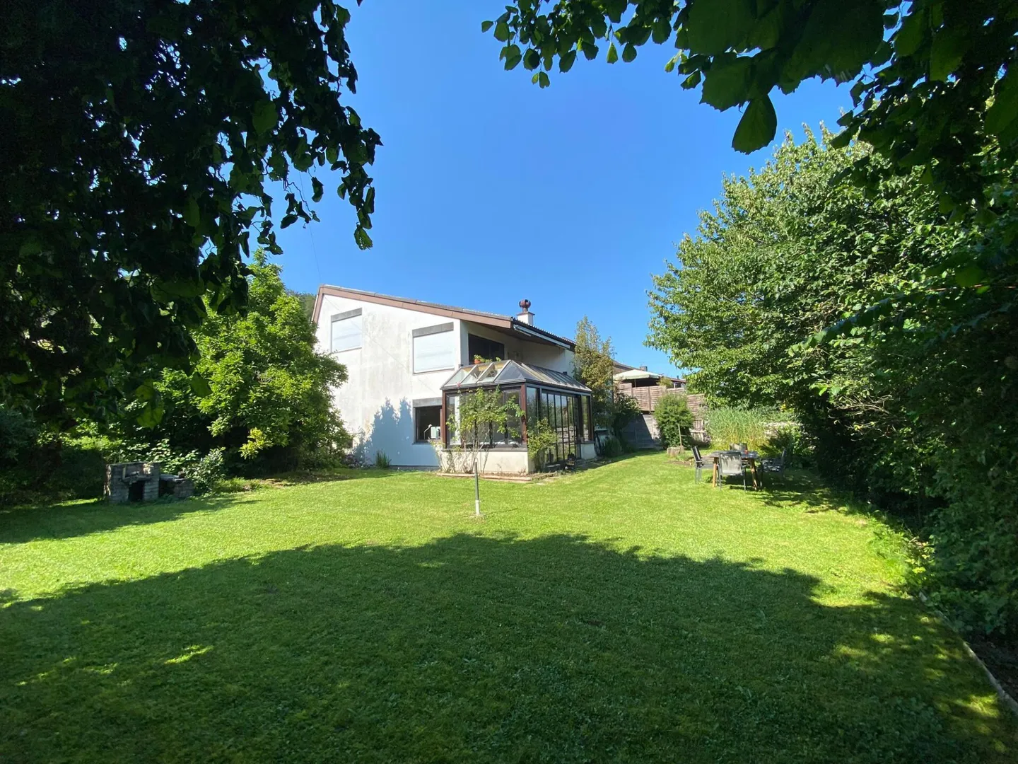 Casa unifamiliare indipendente di 5,5 locali con giardino d'inverno, garage e giardino soleggiato - Foto 21 di 22