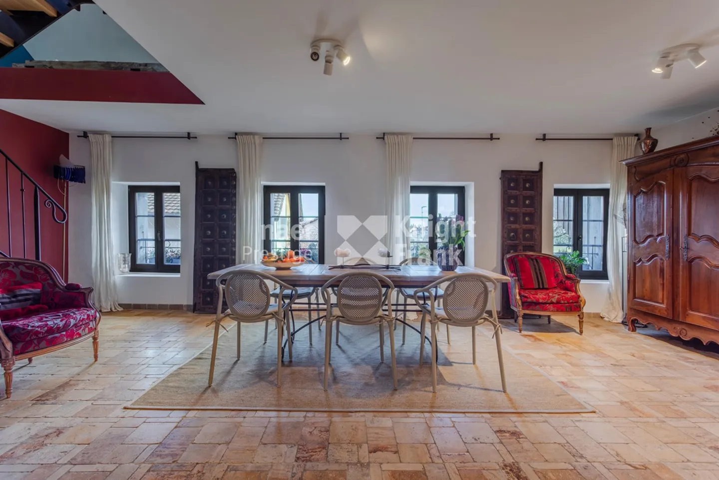 Magnificent renovated farmhouse with 2 apartments for sale in Font - Photo 2 of 10