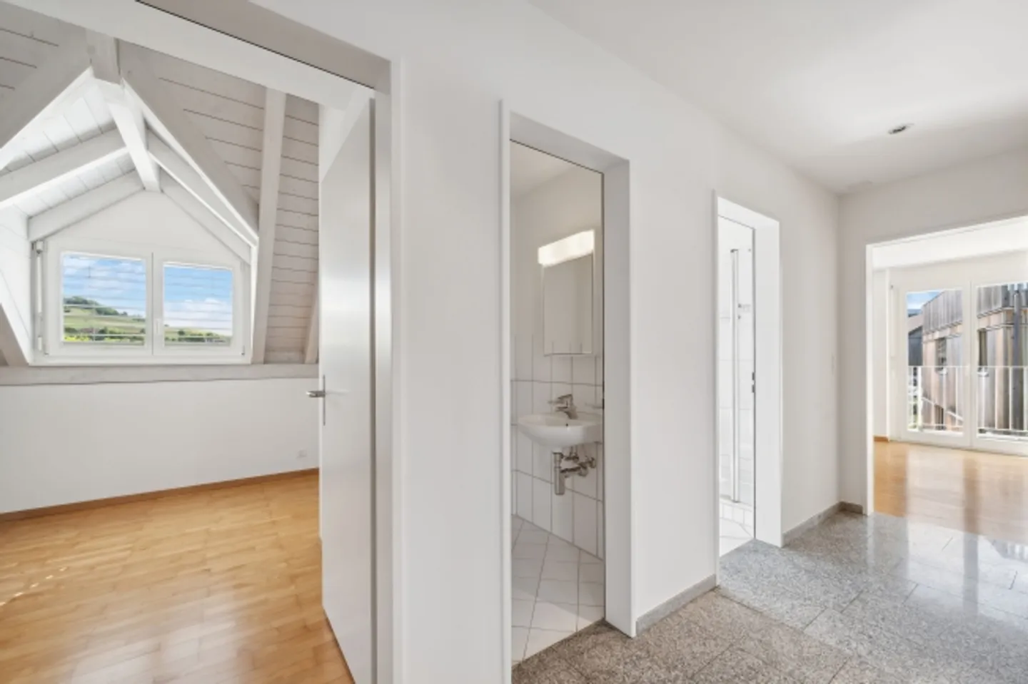 Maisonette spaziosa e luminosa - Foto 12 di 12