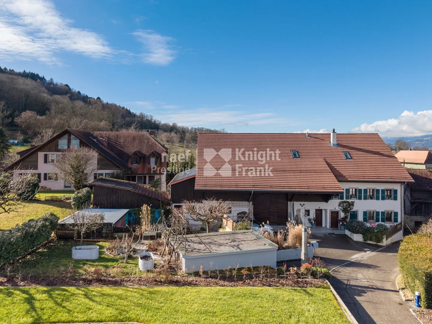 Magnificent renovated farmhouse with 2 apartments for sale in Font - Photo 10 of 10