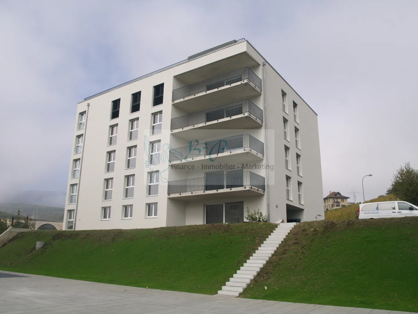 A beautiful and spacious 4.5-room apartment for rent in Boudry! - Photo 1 of 4