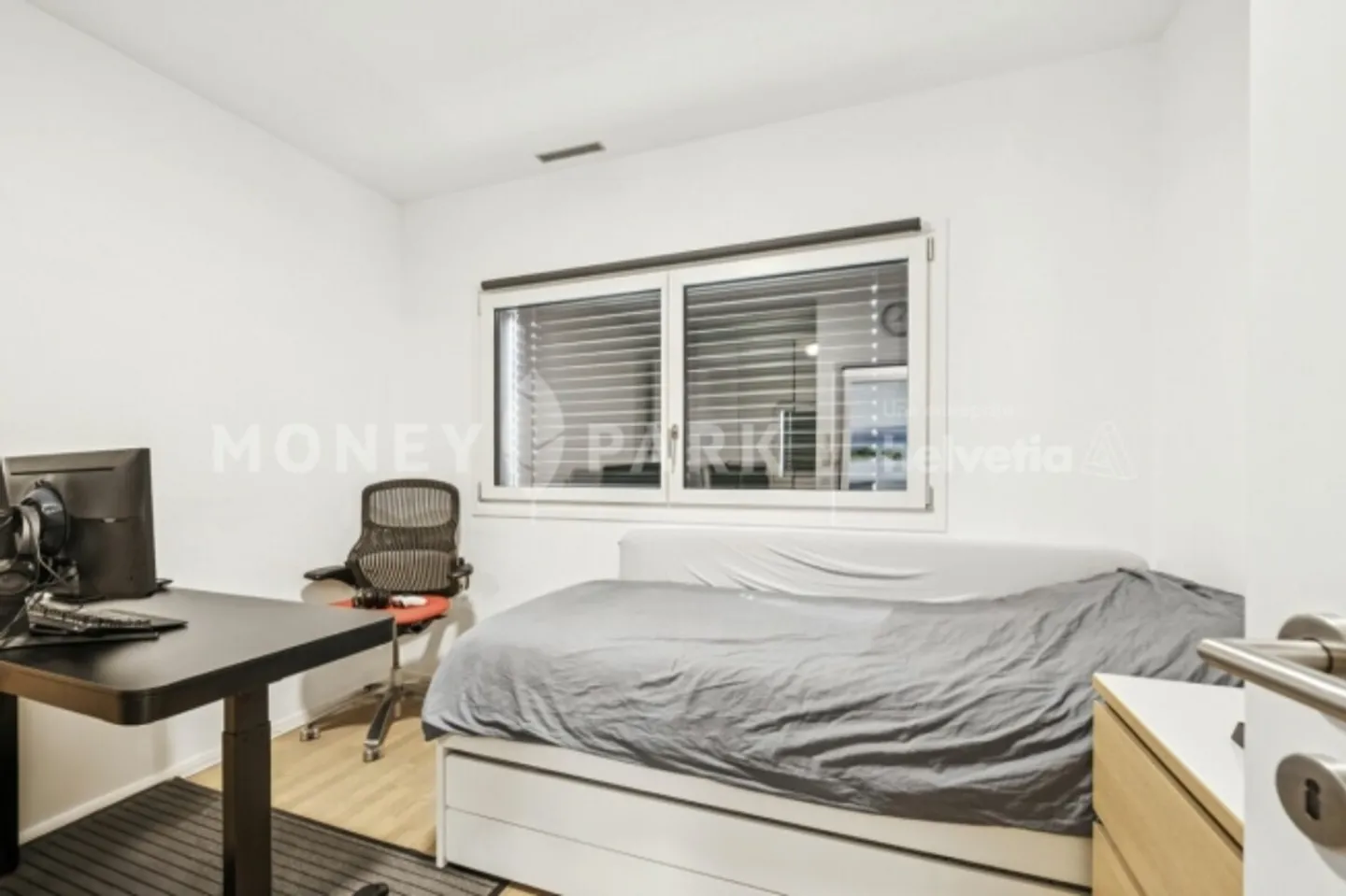 Incantevole appartamento di 4,5 locali all'ultimo piano a St-Sulpice - Foto 6 di 9