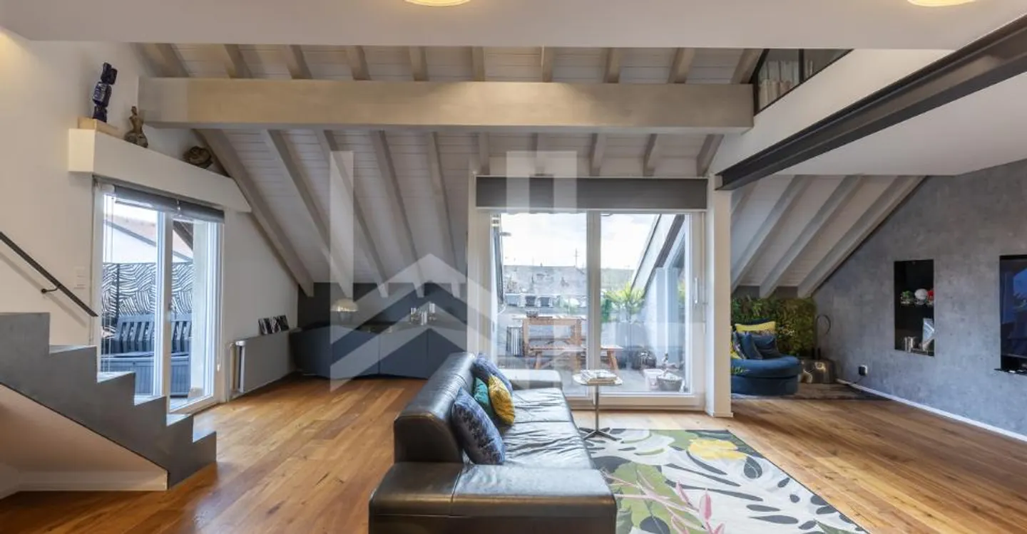 Superbe duplex entièrement rénové - Foto 6 di 9