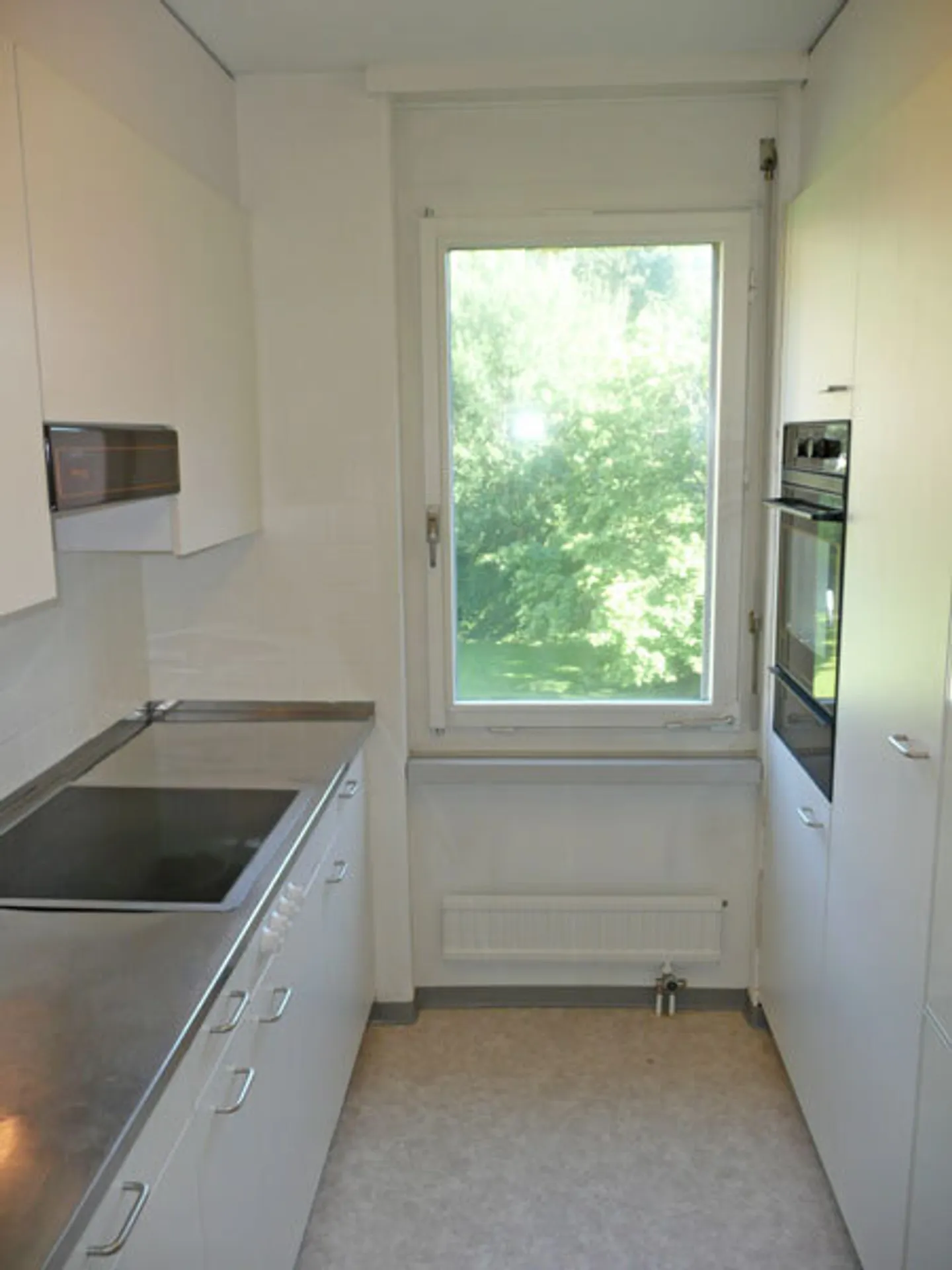 Apartment in a Quiet Residential Area - Limited until 31.08.2026 - Photo 4 of 8