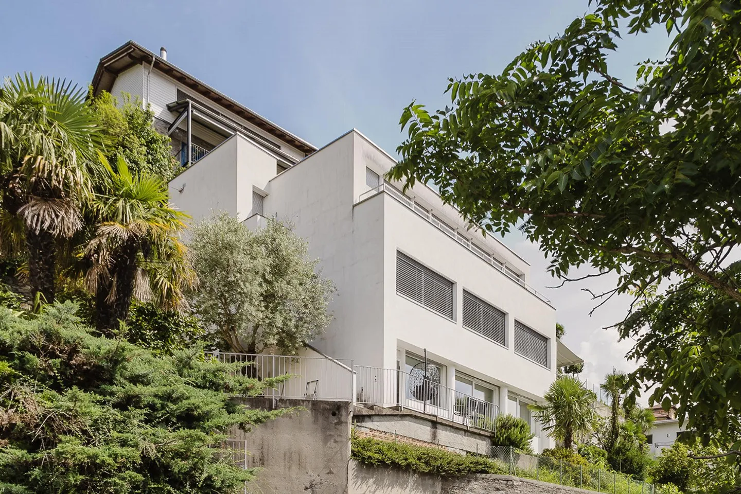 Elegante Villa mit Atemberaubendem Blick auf den Lago Maggiore - Foto 2 von 16