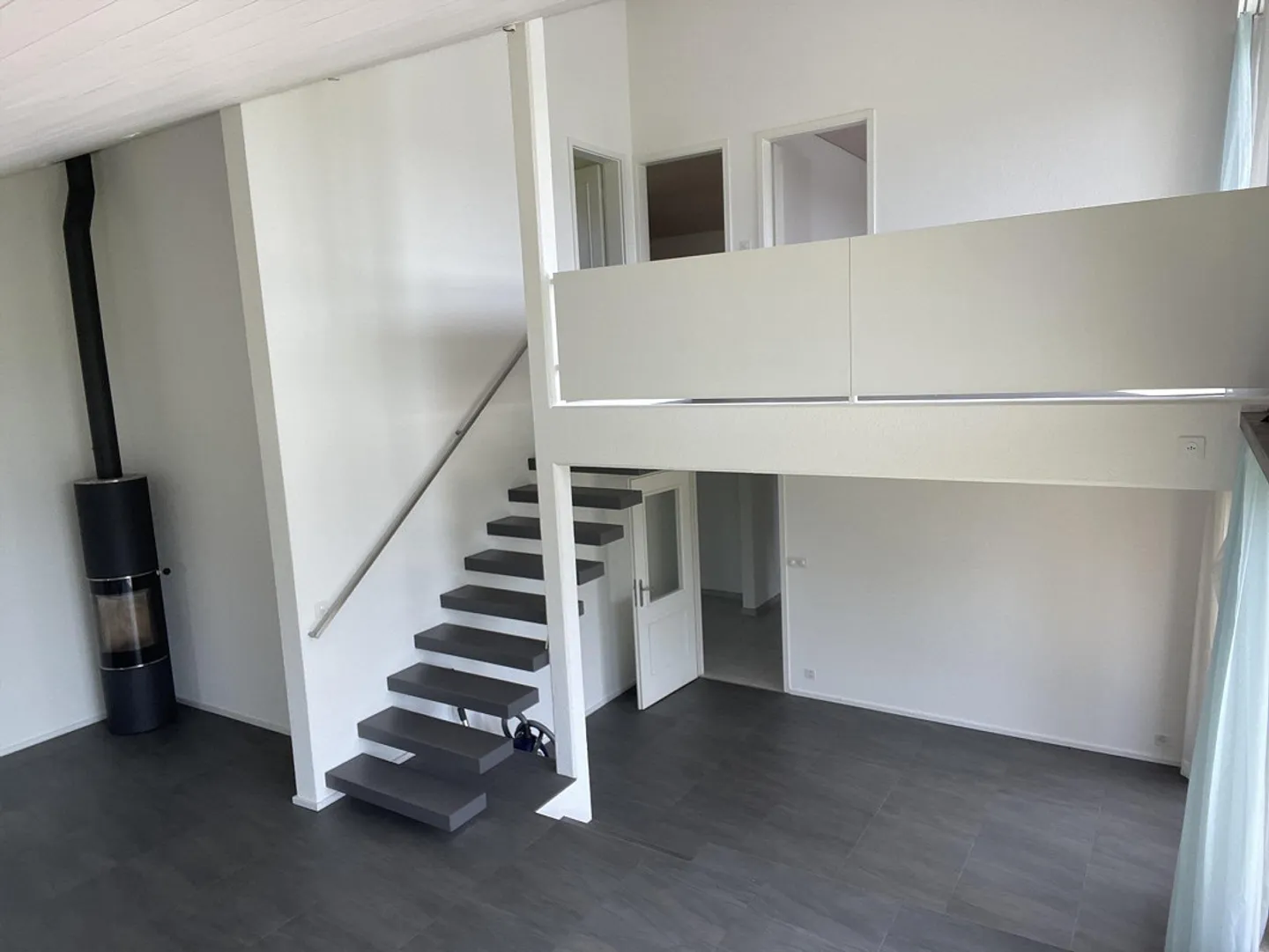Freistehendes Einfamilienhaus in Oberwil - Foto 6 von 14