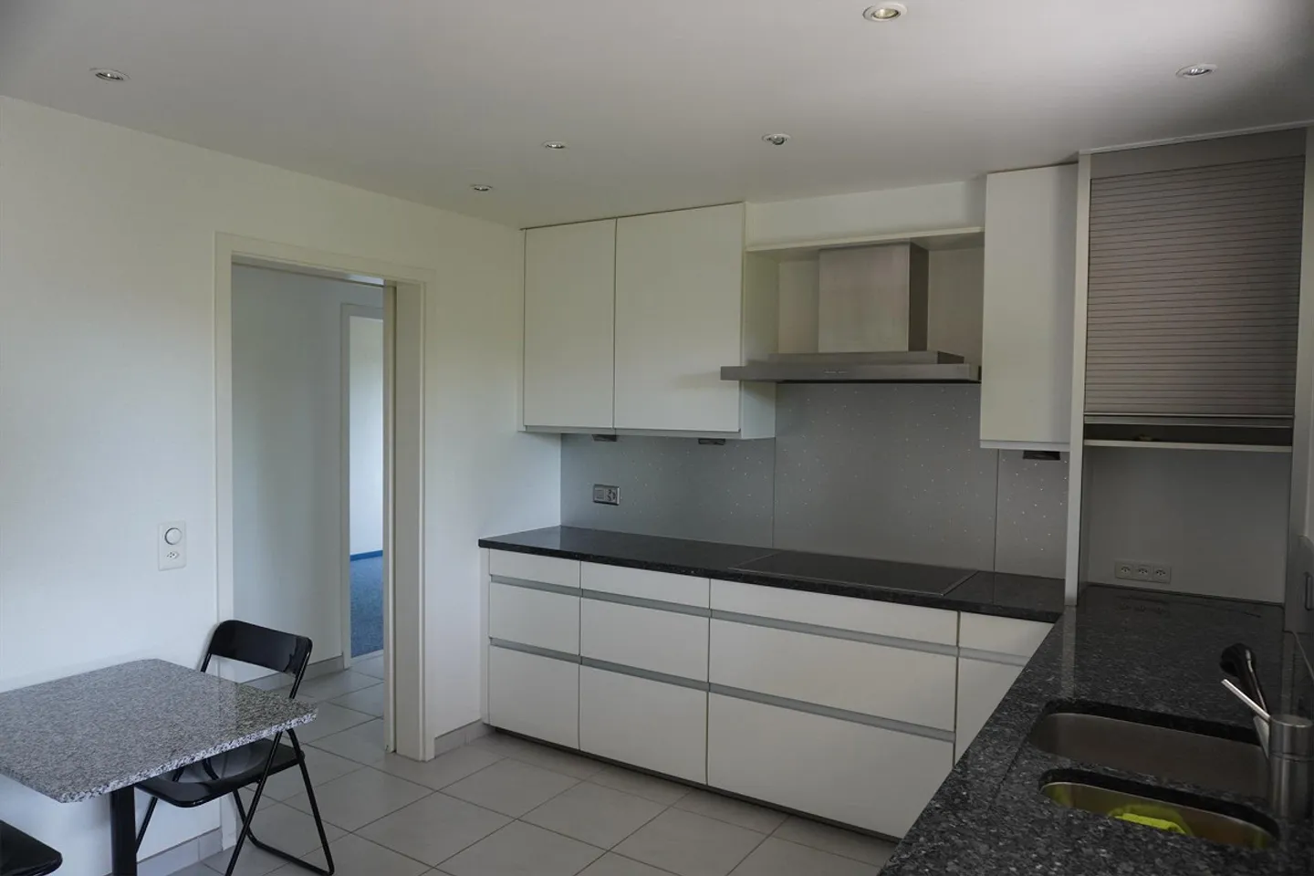 Freistehendes Einfamilienhaus in Oberwil - Foto 9 von 14