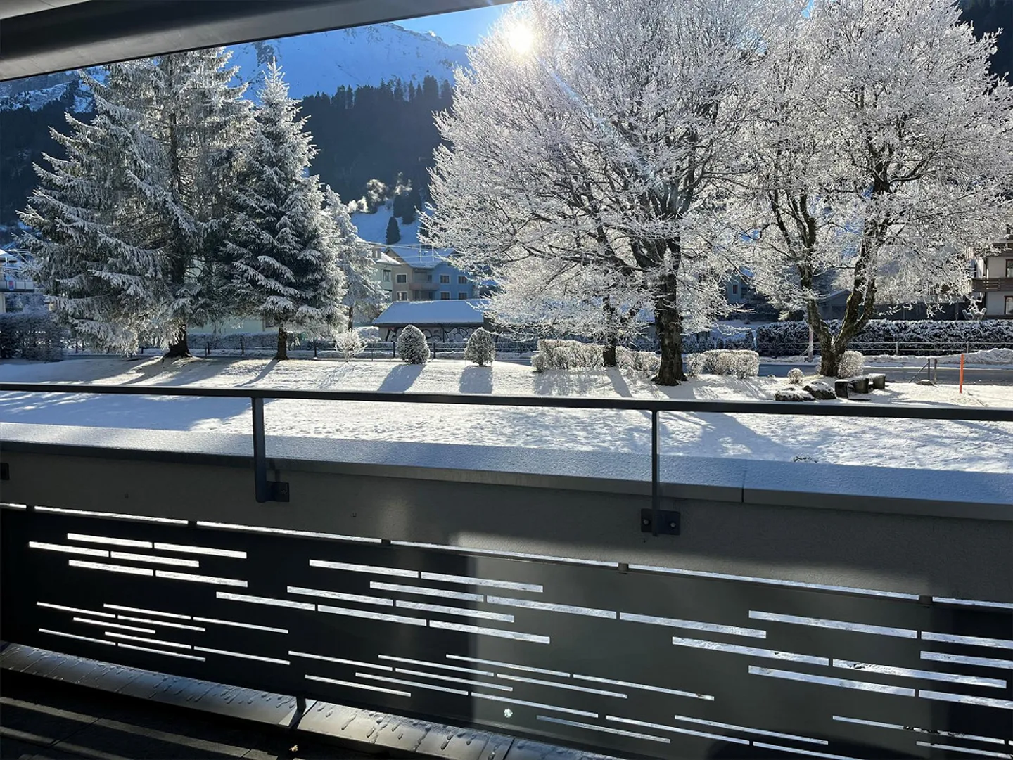 Appartamento 3.5 locali con balcone e garage - Foto 2 di 8