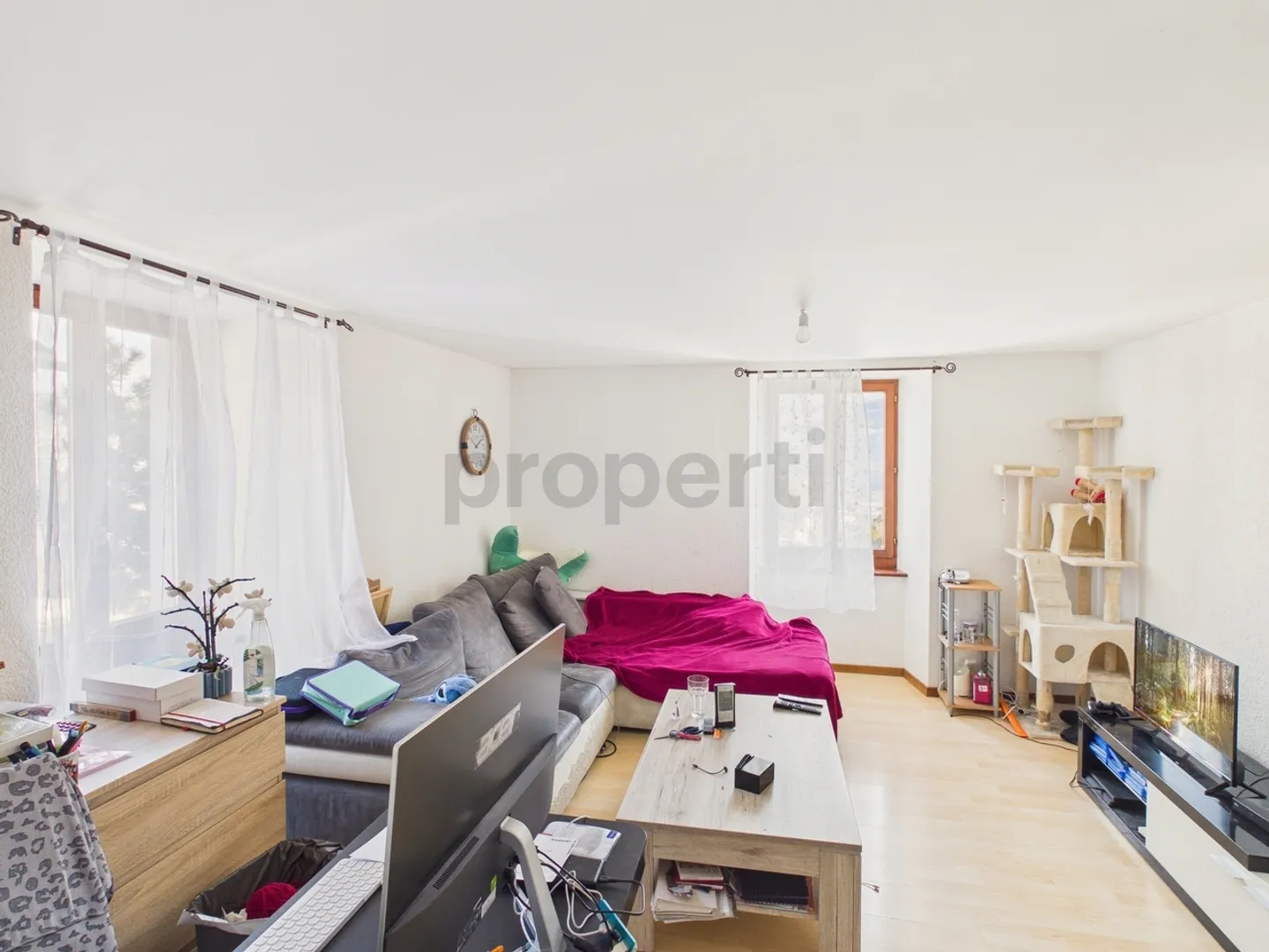Elegante 3,5 Zimmer - renovierte Wohnung mit Keller, Chamoson - Foto 2 von 10