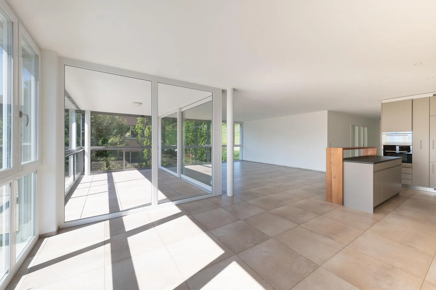 Appartement exclusif 131m2 - Standard de propriété - Grande salle de loisirs ! - Photo 5 sur 13