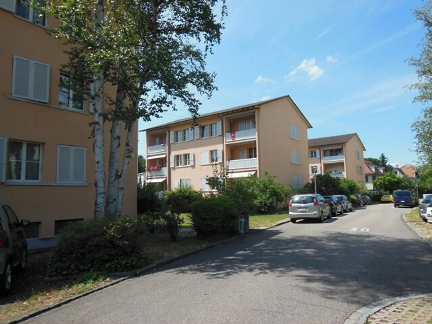 Posti moto in affitto su Birseckstrasse - Foto 1 di 2