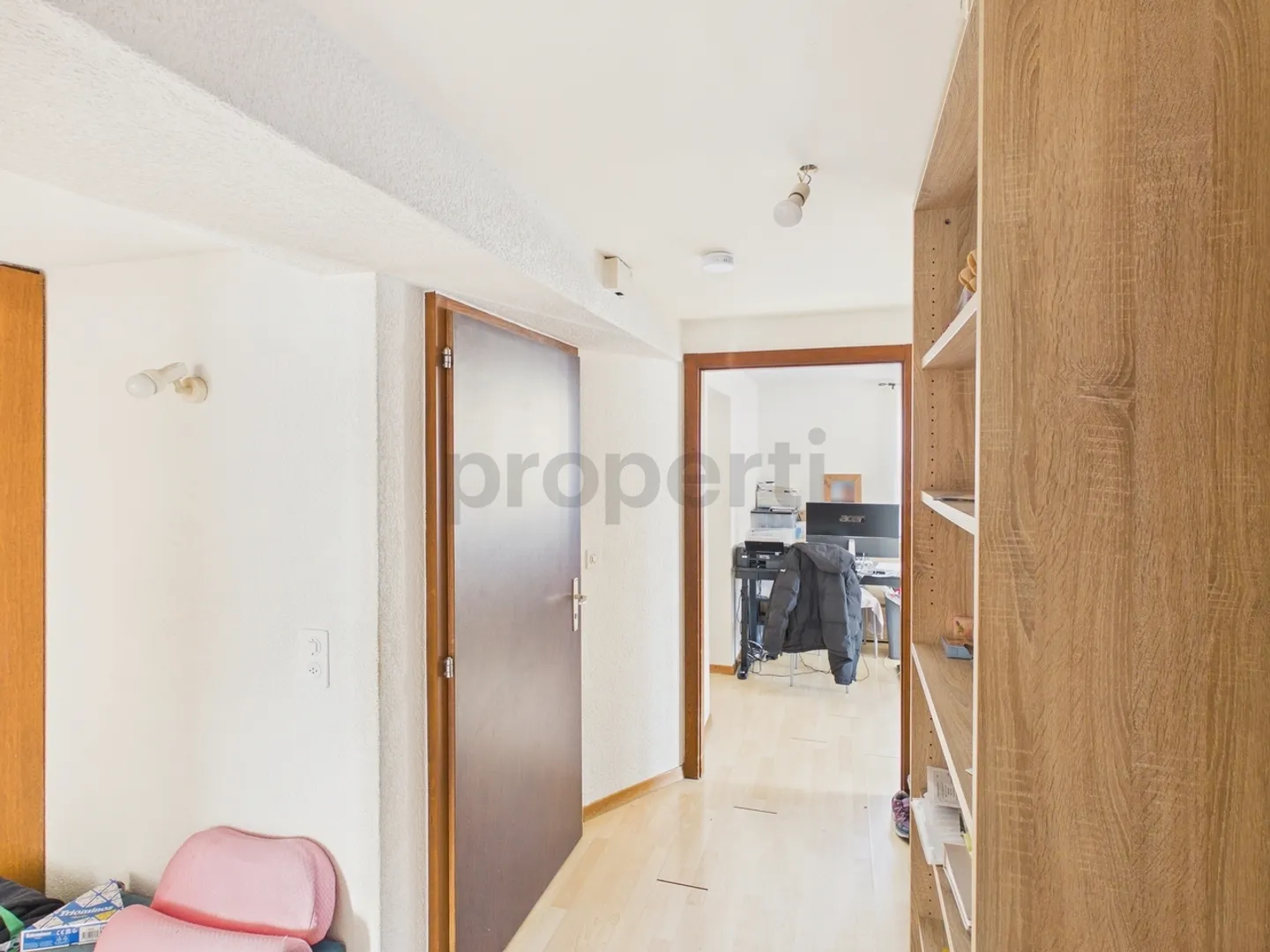 Elegante 3,5 Zimmer - renovierte Wohnung mit Keller, Chamoson - Foto 5 von 10