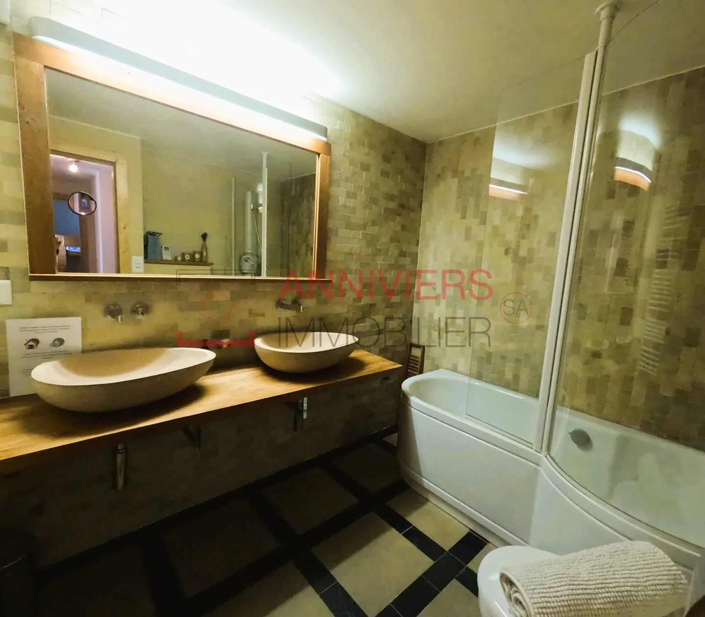 RARE PEARL – Authentic chalet in the heart of the old village of Grimentz - Photo 22 of 35