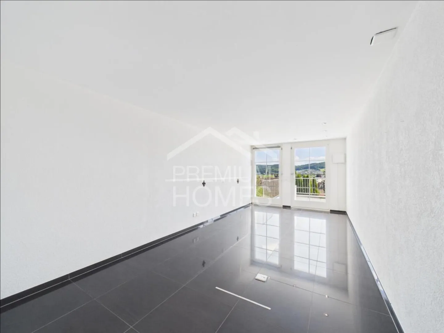 Casa a schiera con terrazza, balcone e posizione da sogno - Foto 6 di 13