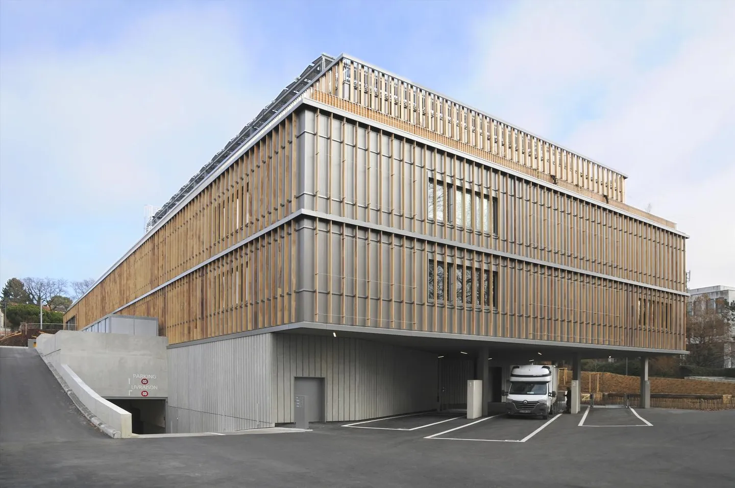 Il tuo studio o sito di produzione nel cuore di un edificio Minergie innovativo - Foto 1 di 4