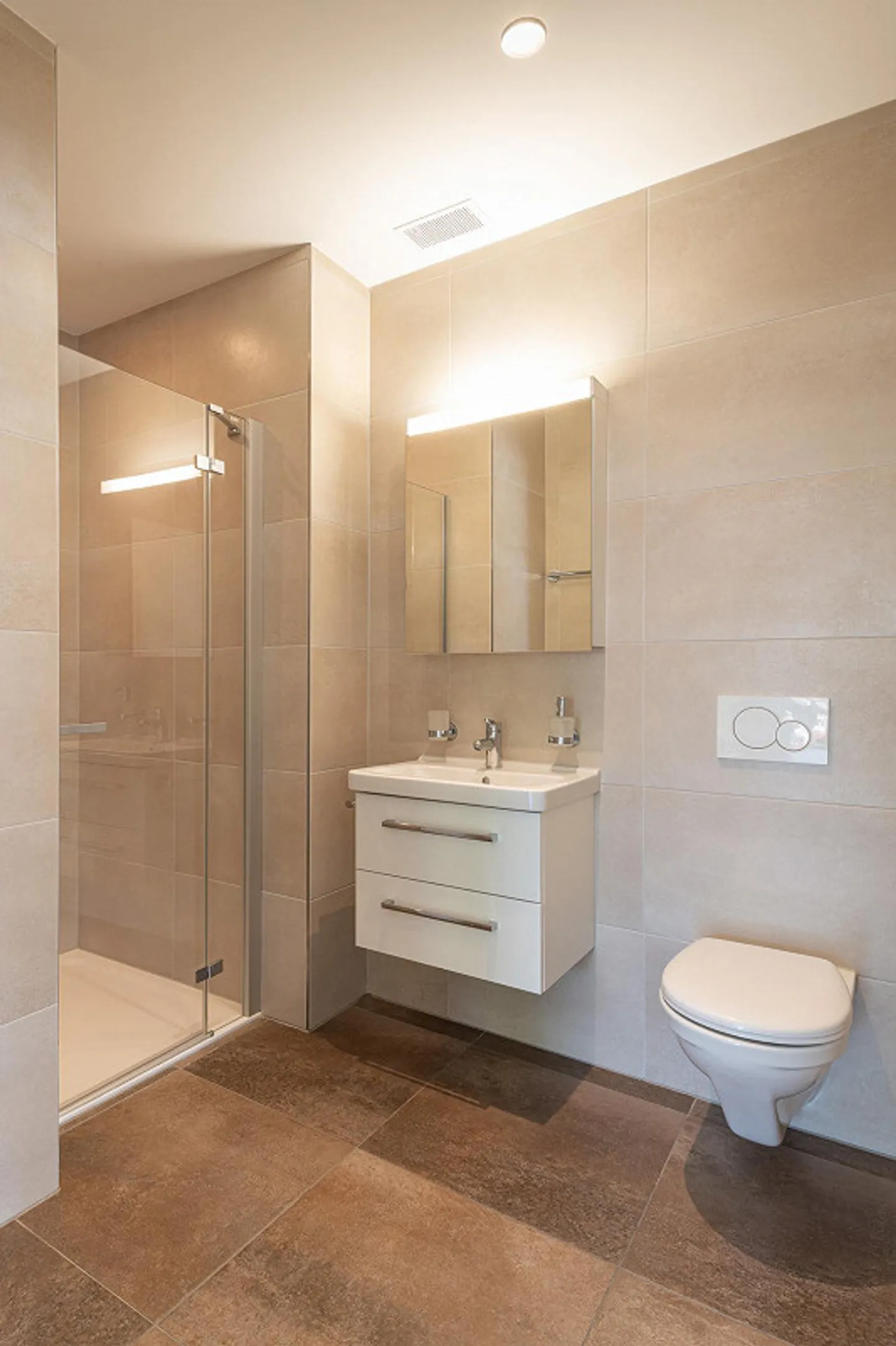 Appartement exclusif 131m2 - Standard de propriété - Grande salle de loisirs ! - Photo 10 sur 13