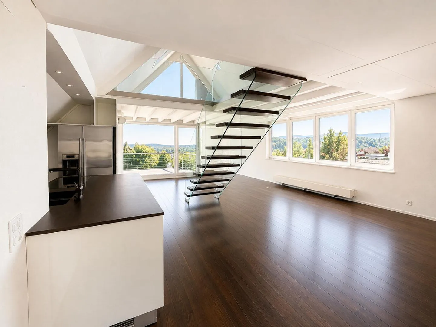 Exclusive Living on 2 Levels – 1.5-Room Loft Apartment with Terrace - Photo 2 of 11