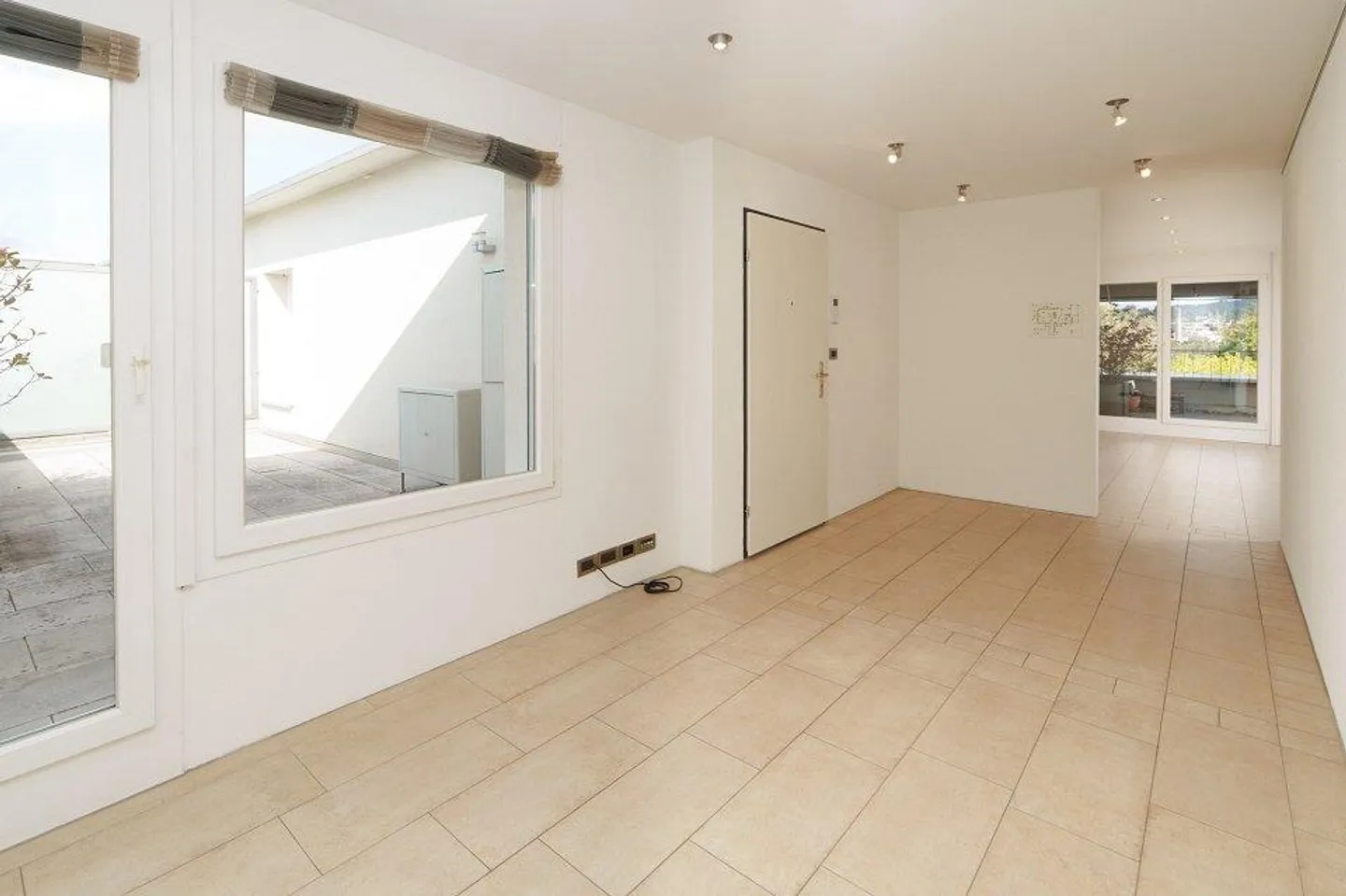 Esclusivo appartamento attico di 4,5 stanze con due terrazze soleggiate - Foto 13 di 13