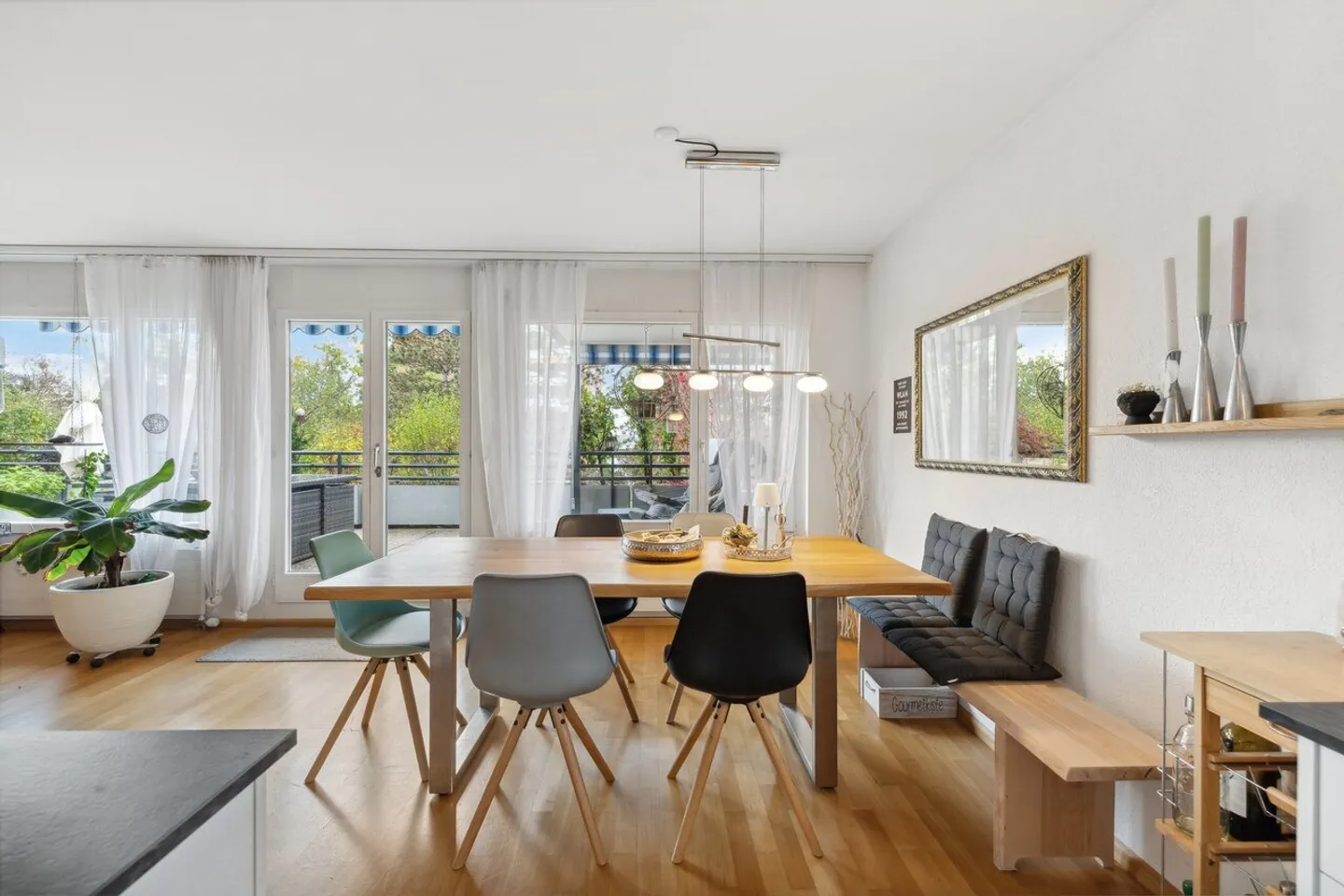 Modern family apartment with a beautiful terrace - Photo 2 of 5