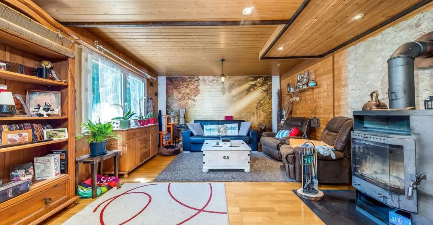 Pretty Chalet with Potential! - Photo 4 of 6