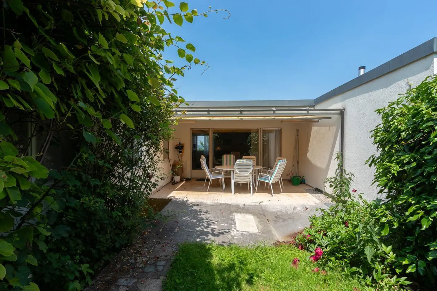 Maison de ville familiale de 6,5 pièces - conviviale, calme, ensoleillée, proche de la ville - Photo 7 sur 13