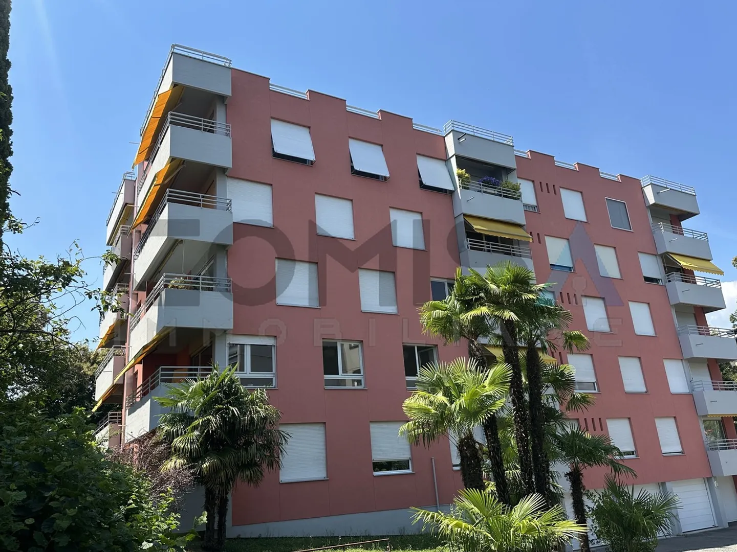 LUGANO - BESSO 3,5-Zimmer-Wohnung, renovierungsbedürftig - Foto 1 von 10