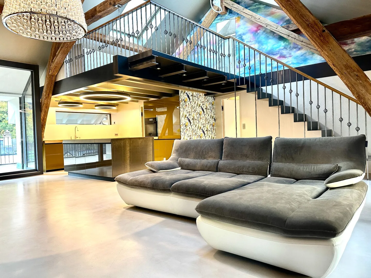 Luxurious penthouse apartment with 3.5 rooms in Martigny - Photo 1 of 11