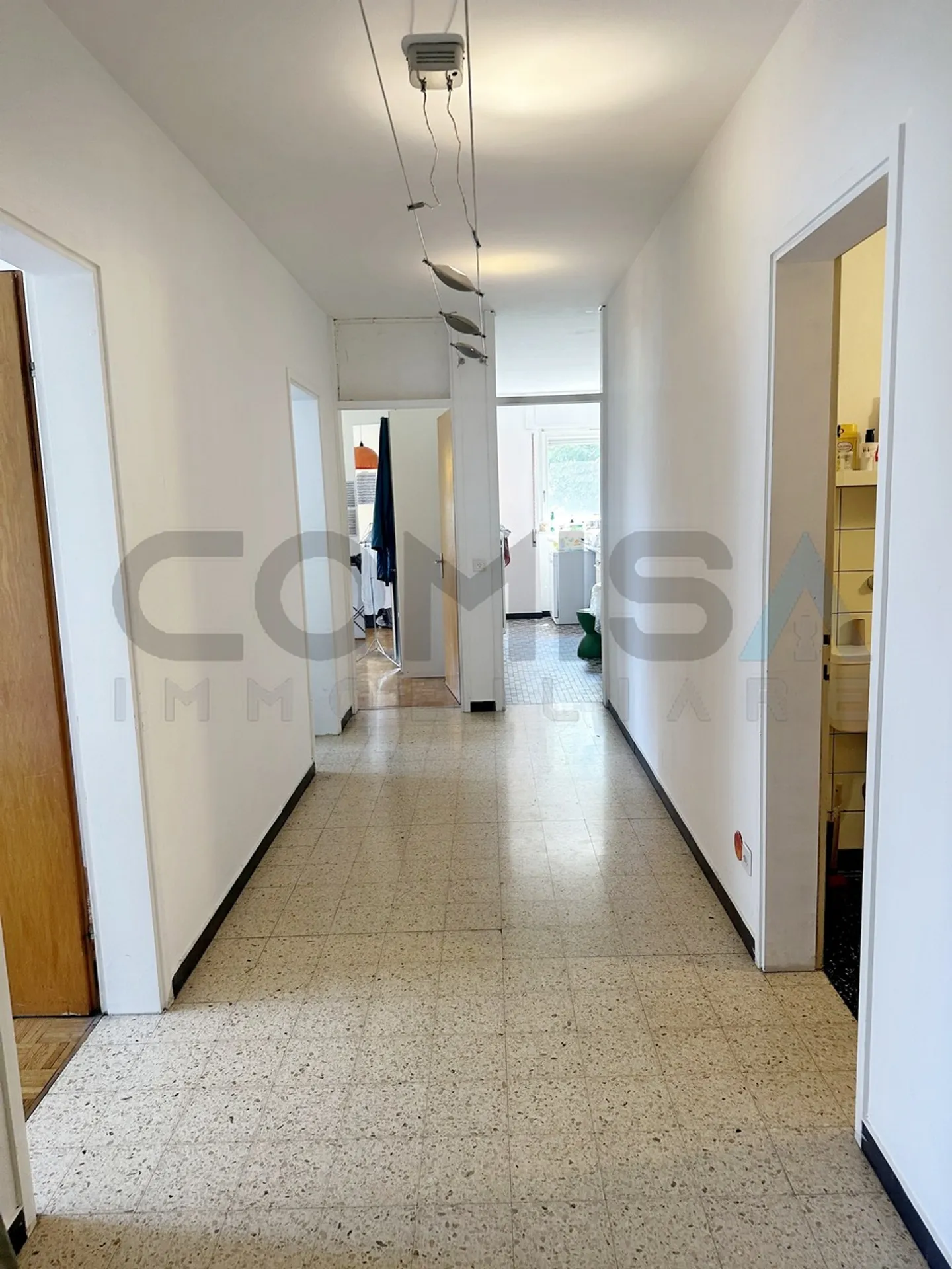 LUGANO - BESSO 3,5-Zimmer-Wohnung, renovierungsbedürftig - Foto 3 von 10