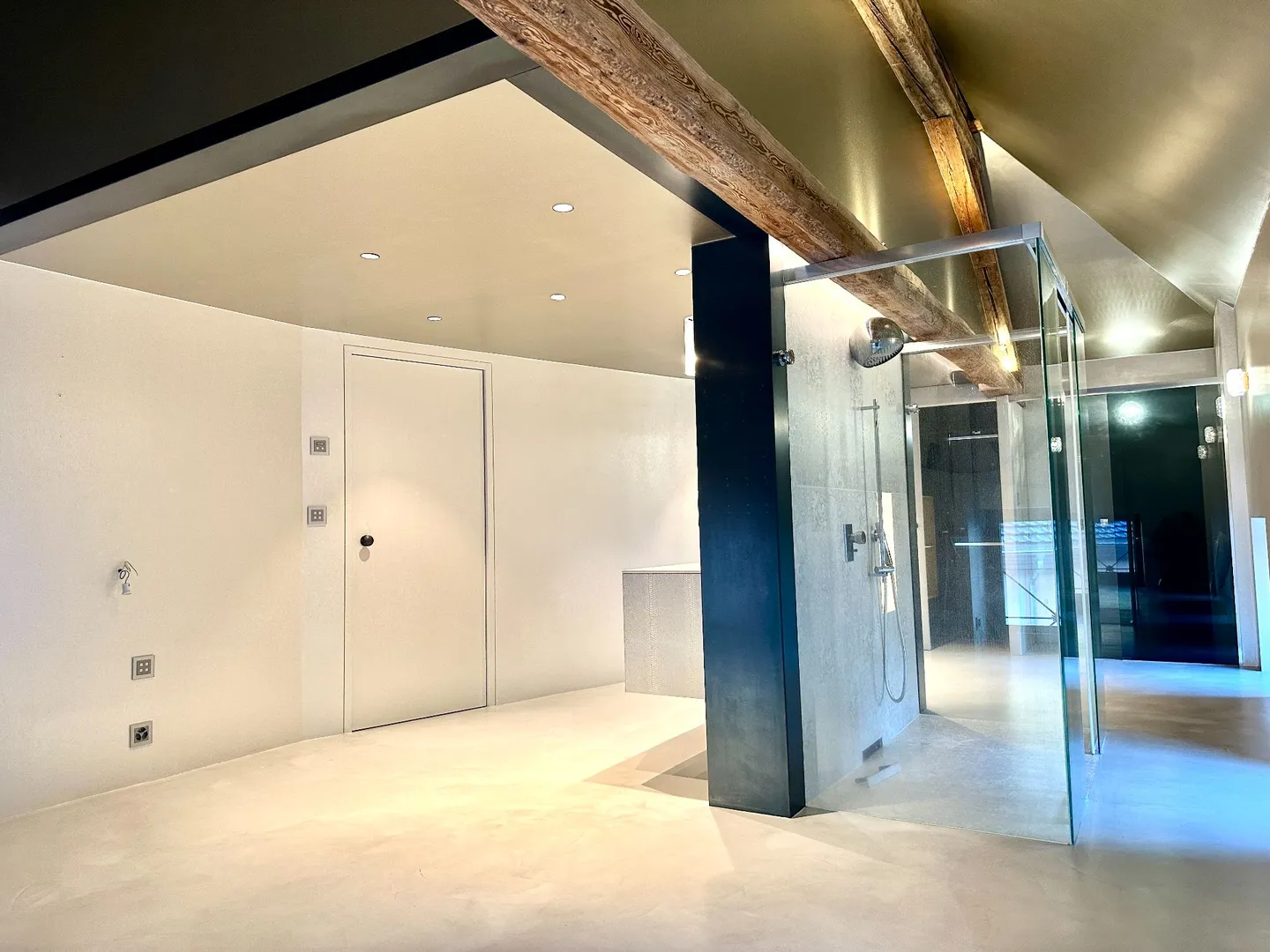 Luxurious penthouse apartment with 3.5 rooms in Martigny - Photo 4 of 11