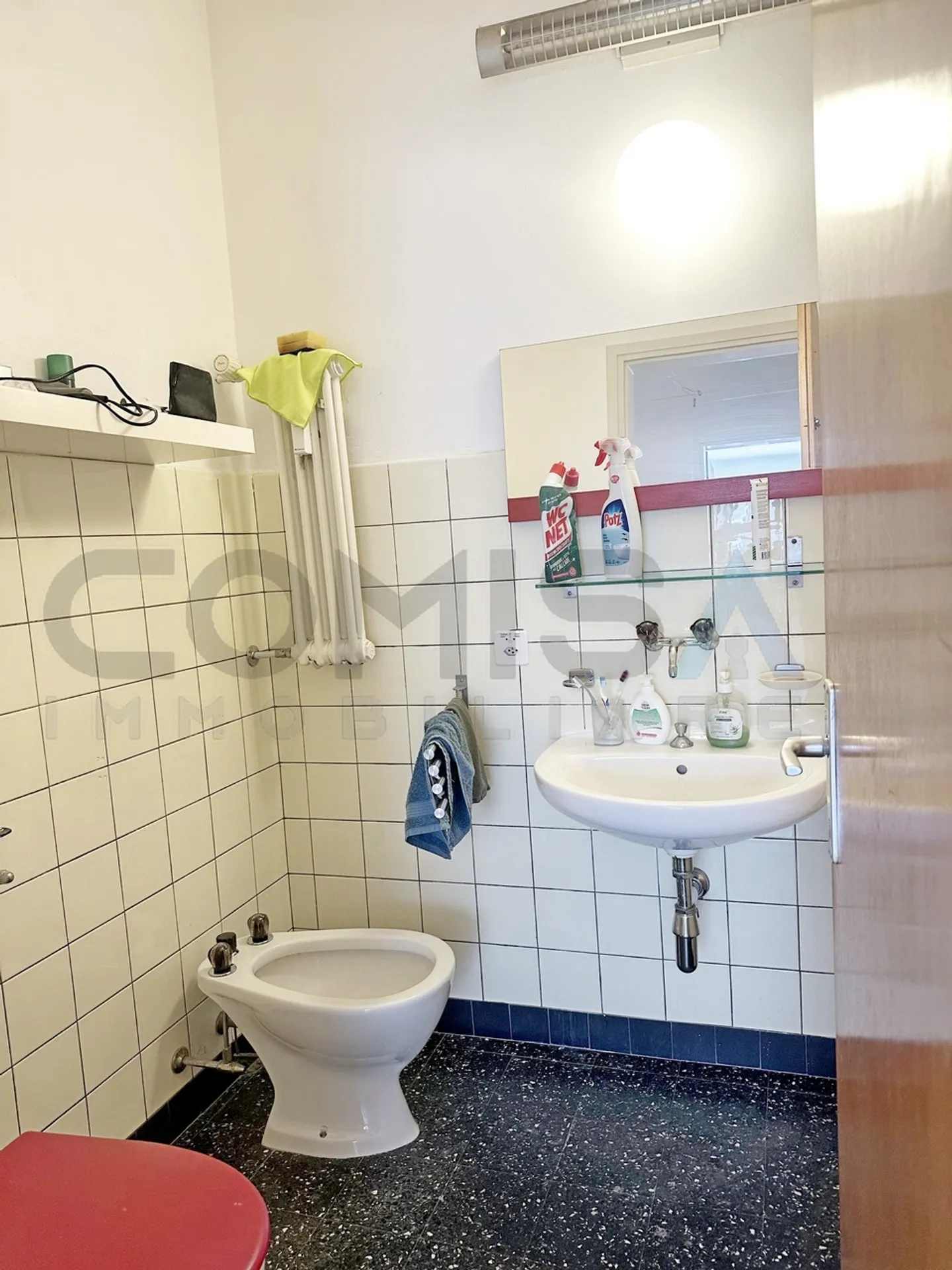 LUGANO - BESSO 3,5-Zimmer-Wohnung, renovierungsbedürftig - Foto 8 von 10