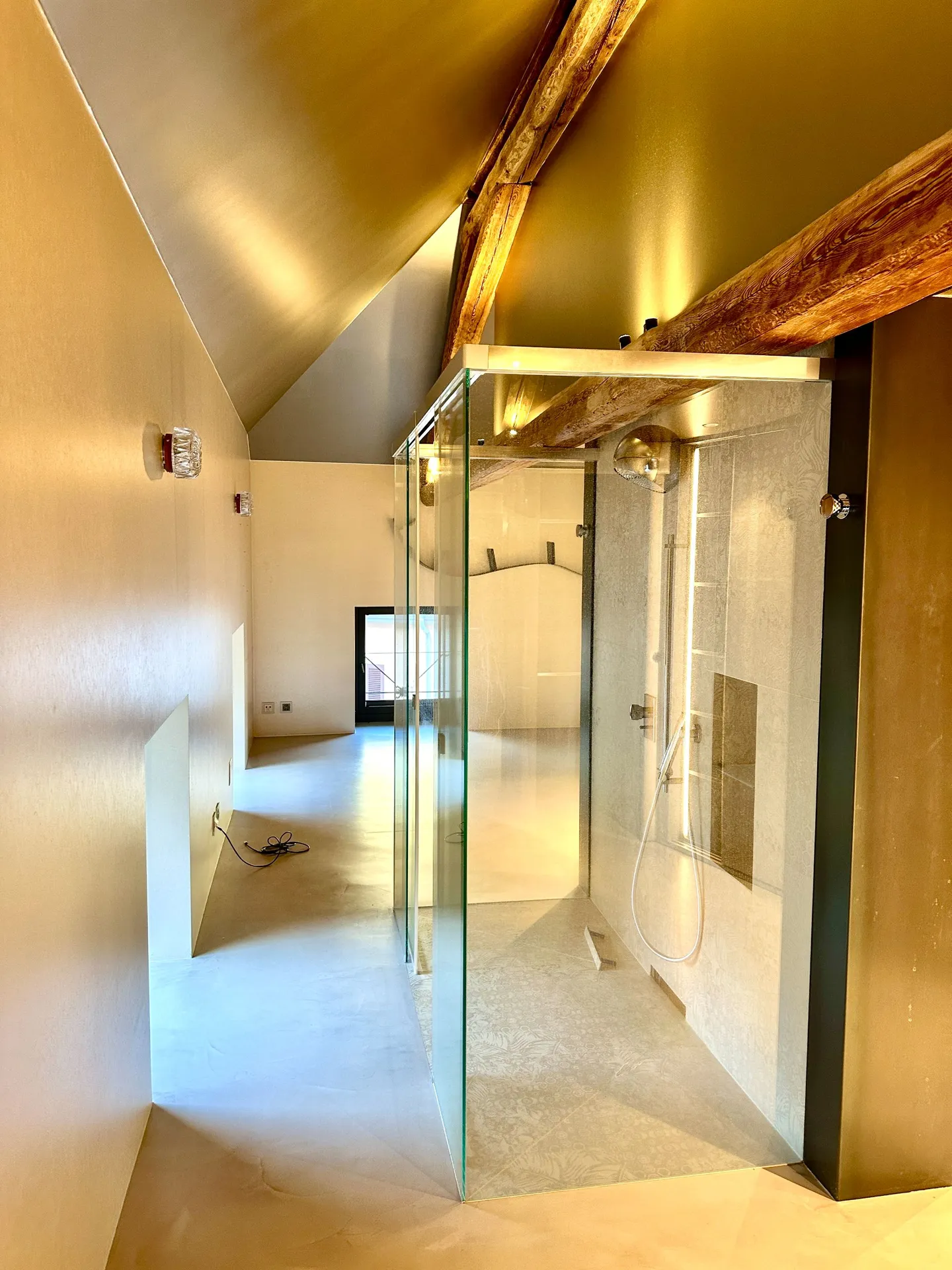 Luxurious penthouse apartment with 3.5 rooms in Martigny - Photo 6 of 11